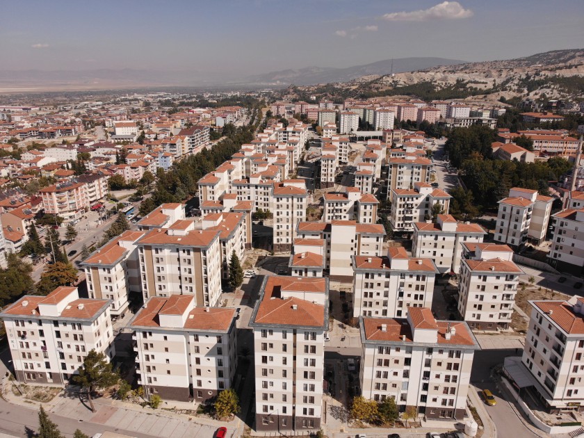 1 Kasım 2013 Tarih ve 28808 Sayılı Bakanlar Kurulu Kararı ile Resmi Gazete' de Yeni ( Bozkurt ) Mahallesinde Riskli Alan olarak ilan edilen Riskli Alan Kentsel Dönüşüm süreci tamamlanmıştır.