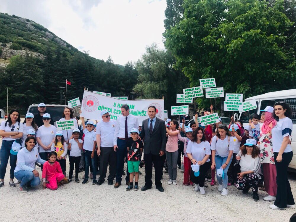 İl Müdürlüğümüz tarafından Çatağıl İlkokulunun katılımı ile Çevre Haftası kapsamında bisiklet etkinliği ve İnsuyu piknik alanında çevre şenliği düzenlenmiştir