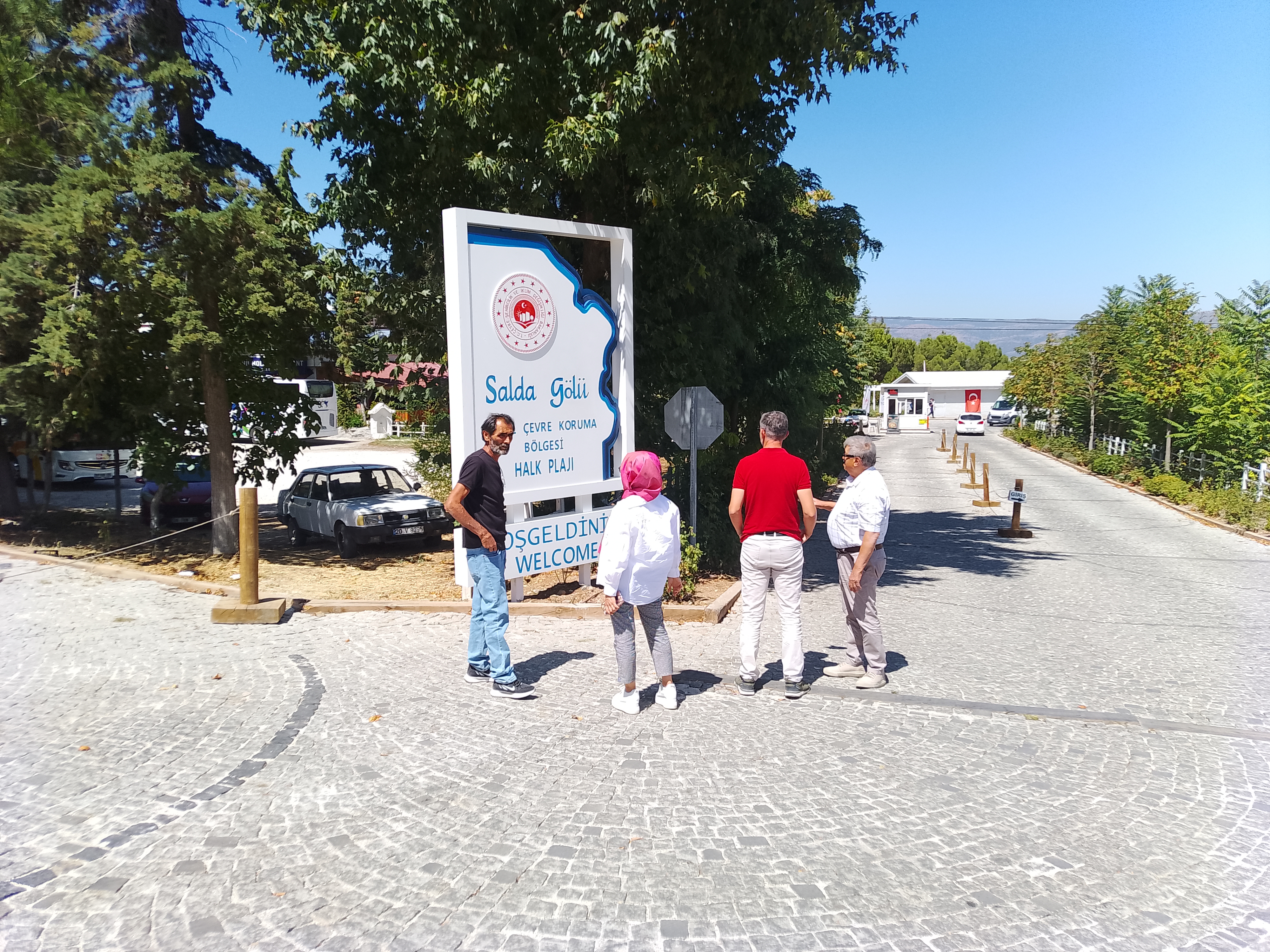 İl Müdürlüğümüzce ihale edilen “Salda Gölü ÖÇK Bölgesi Ahşap Kazık, Uyarı Tabelası ve Bilgi Panosu Alım İşi” tamamlanmış olup Muayene ve Kabul İşlemleri için Müdürlüğümüz personeli tarafından işin sahada kontrol işlemleri gerçekleştirilmiştir.