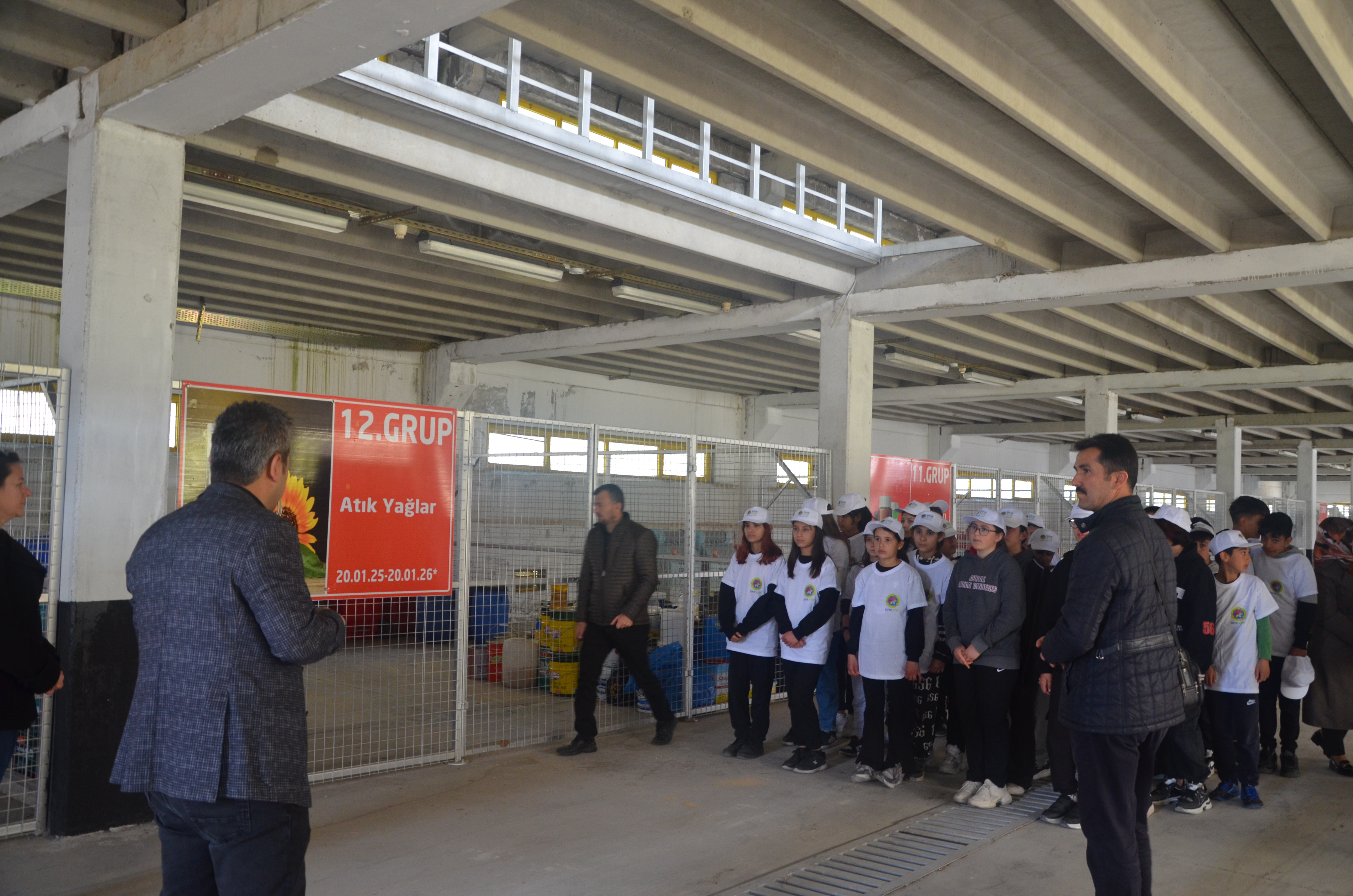 İlimizde 30 Mart Uluslararası Sıfır Atık Günü Mart ayı boyunca çeşitli etkinliklerle kutlandı.  İl Müdürlüğümüz ile Milli Eğitim İl Müdürlüğü tarafından ortak yürütülen proje kapsamında gerekli bilgilendirme ve çalışmalar yapılmıştır.