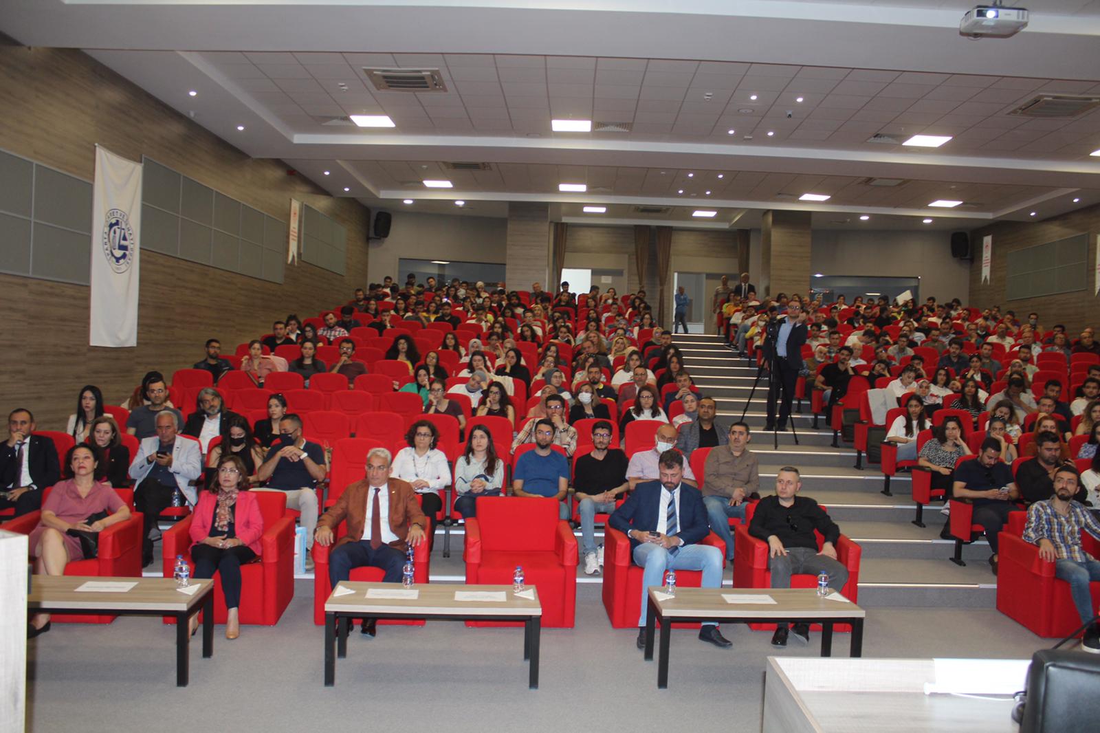 Isparta Çevre ve Şehircilik ve İklim Değişikliği İl Müdürlüğü koordinasyonunda binalarda ısı,  su,  ses yalıtımı konularını kapsayan seminere İl Müdürlüğümüzden katılım sağladık.