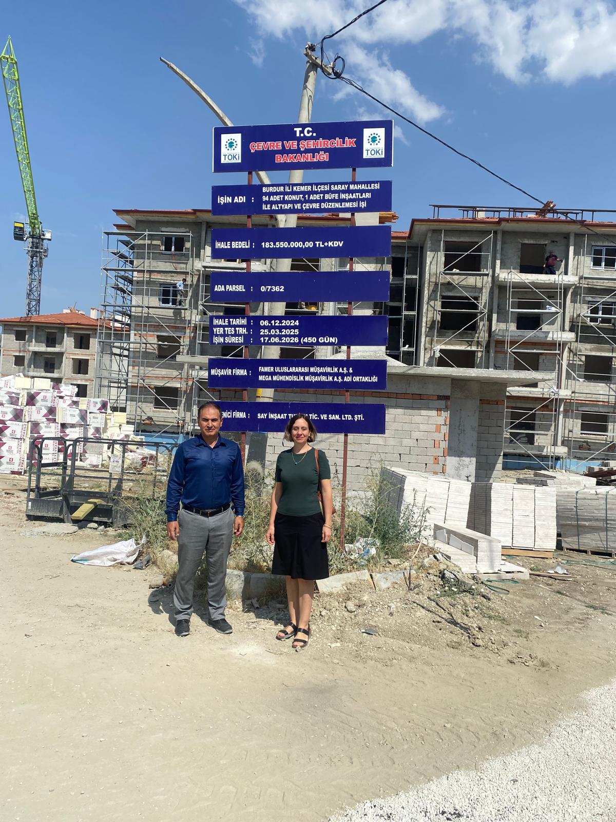Kemer İlçemizde Bakanlığımız tarafından yapımı devam eden Toki Konutlarında İl Müdürümüz Sayın Ali ZEREN…