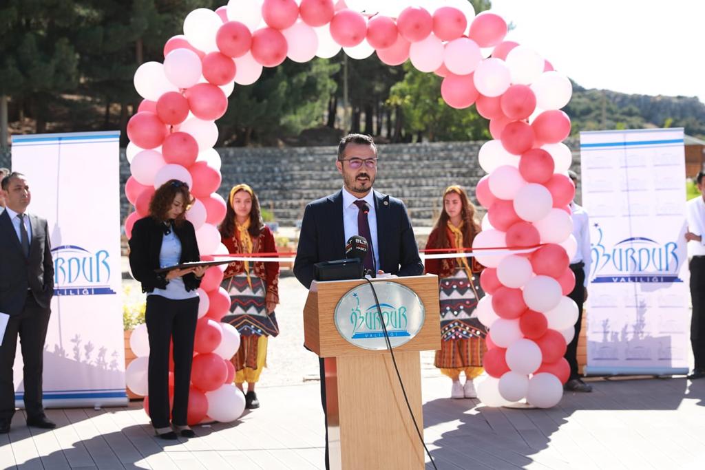 Ülkemizin Turizme açılan ilk mağarası olan İnsuyu Mağarası, Bakanlığımızın sağlamış olduğu katkıyla yapılan çalışmalar neticesinde yeni yüzüne kavuştu