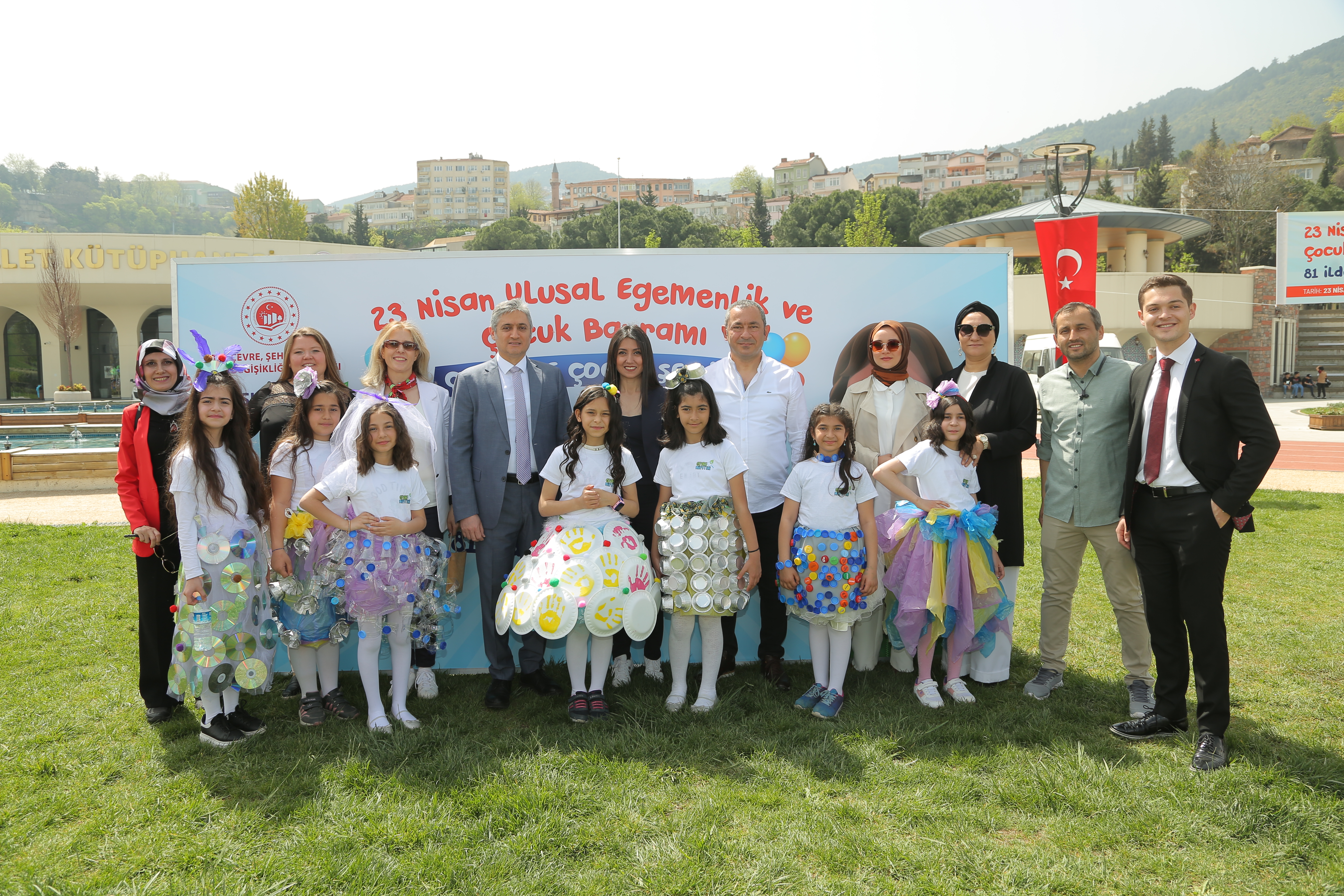 23 Nisan Ulusal Egemenlik ve Çocuk Bayramı Çevre ve Çocuk Şenliği