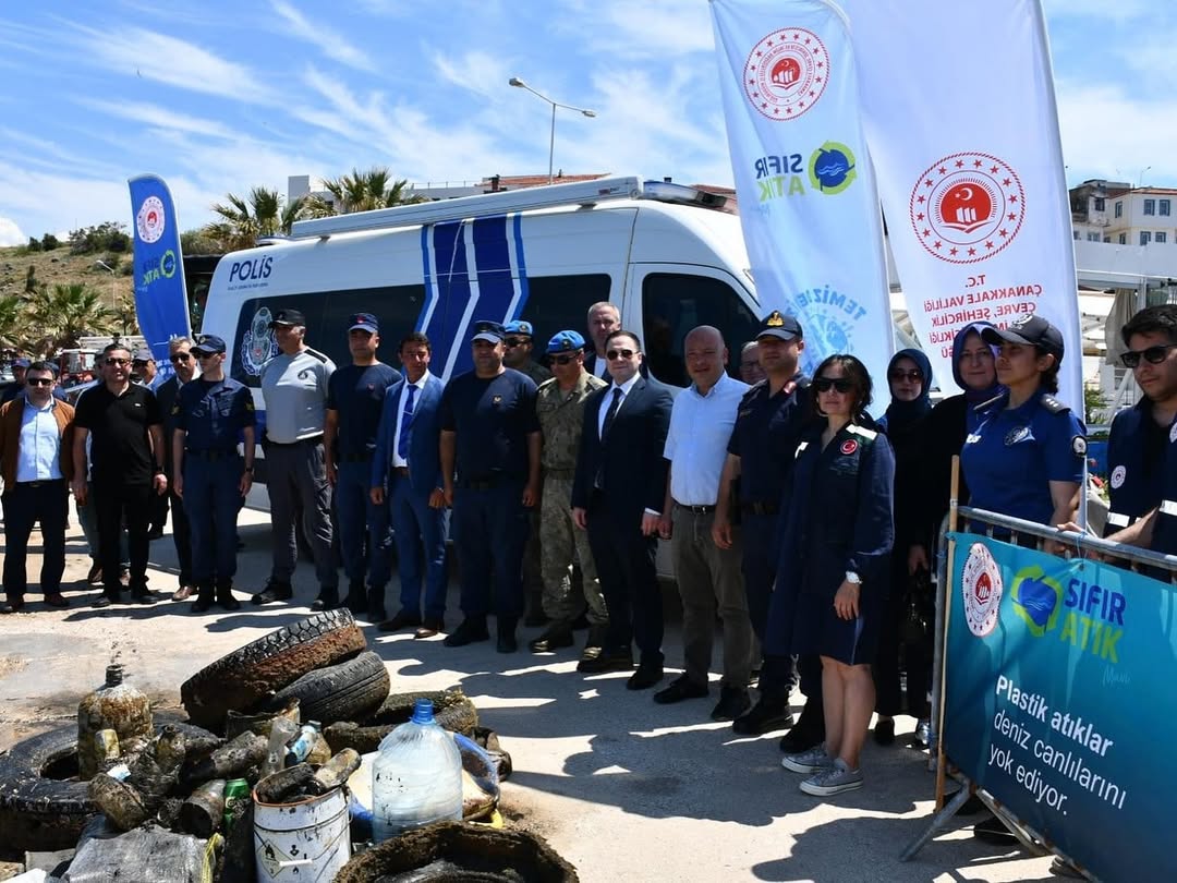 2025 Yılı Türkiye Çevre Haftası Etkinlikleri Kapsamında Bozcaada'da Deniz Dibi Temizliği Yapılmıştır