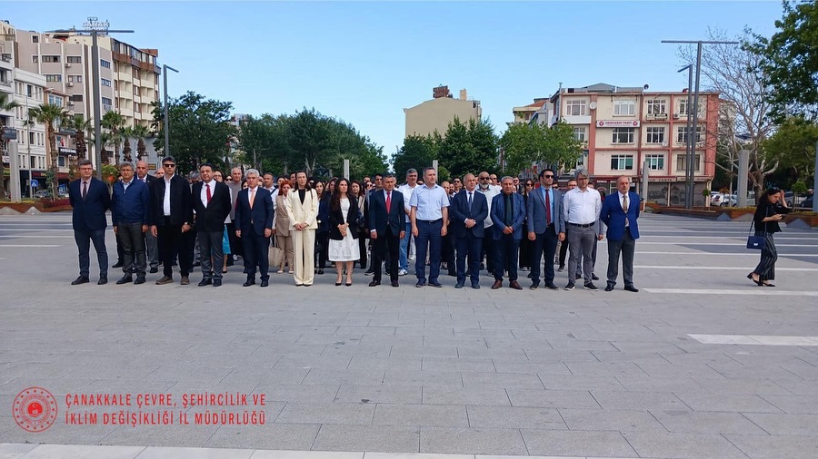 2025 Yılı Türkiye Çevre Haftası Etkinlikleri Kapsamında İlimiz Cumhuriyet Meydanı'nda Çelenk Töreni Yapıldı