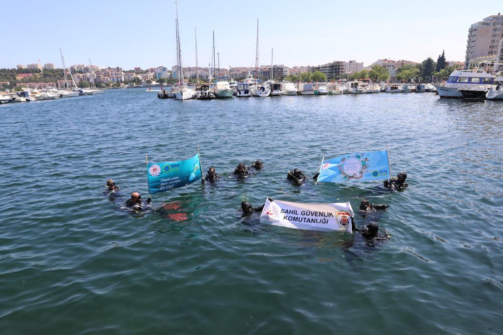 DÜNYA ÇEVRE GÜNÜ'NDE DENİZDEN ÇÖP TOPLANDI