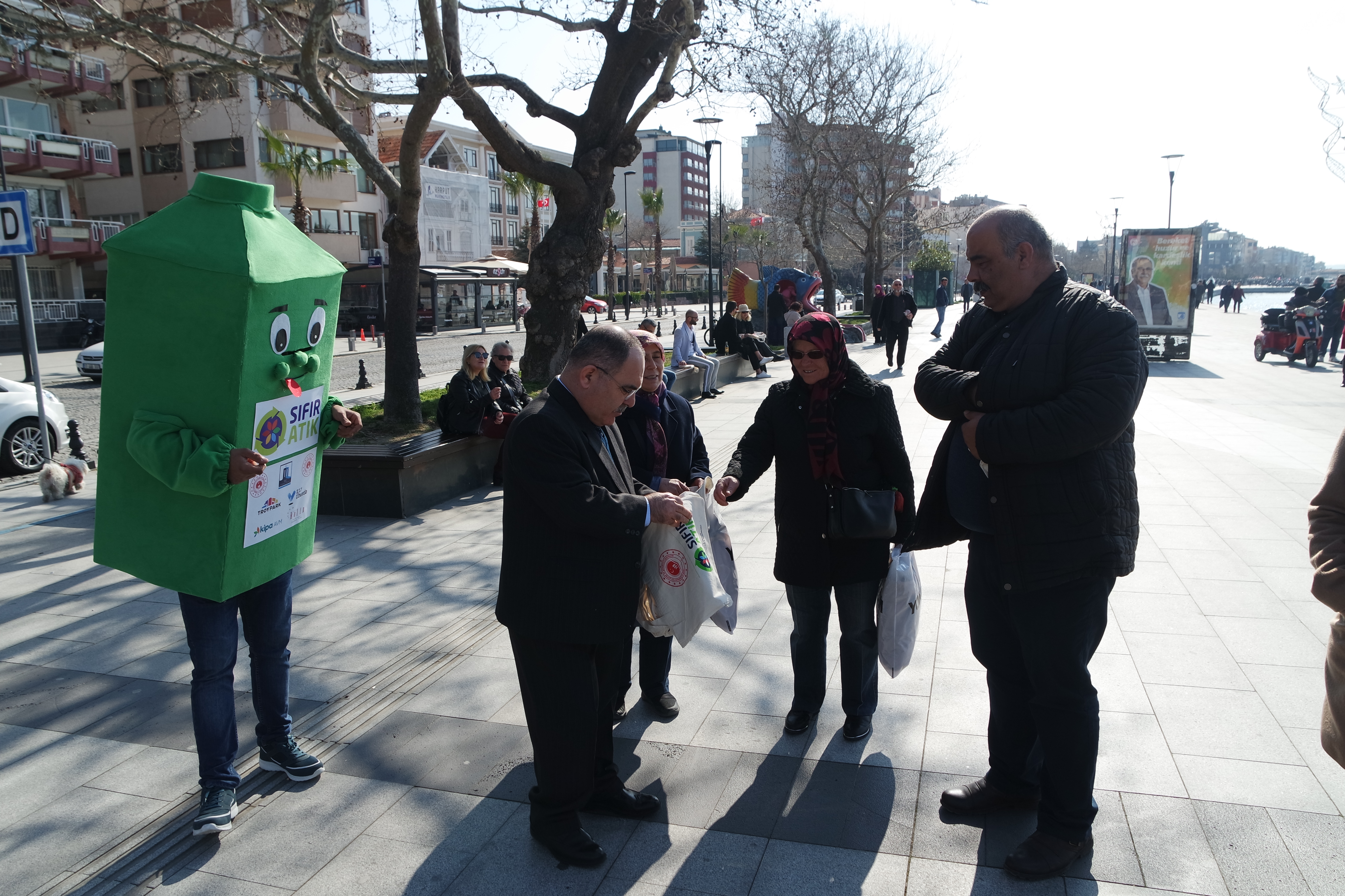 GELECEĞİN ÇEVRECİLERİYLE BAHAR DALLARI KARNAVALI'NDA BULUŞTUK