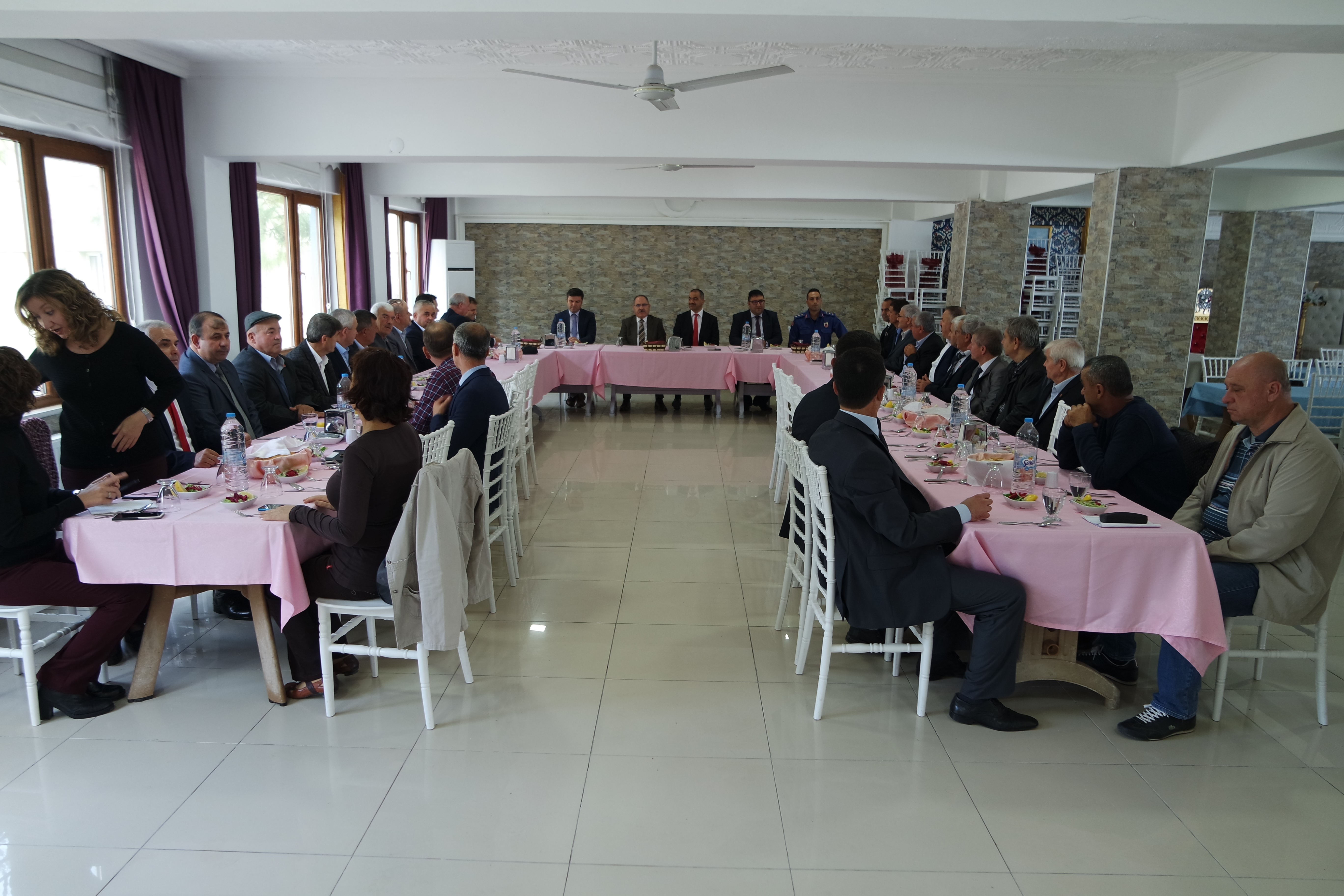 HAZİNE ARAZİLERİNİN DOĞRUDAN SATIŞI, KİRALANMASI VE İMAR BARIŞ TOPLANTISI GELİBOLU'DA YAPILDI