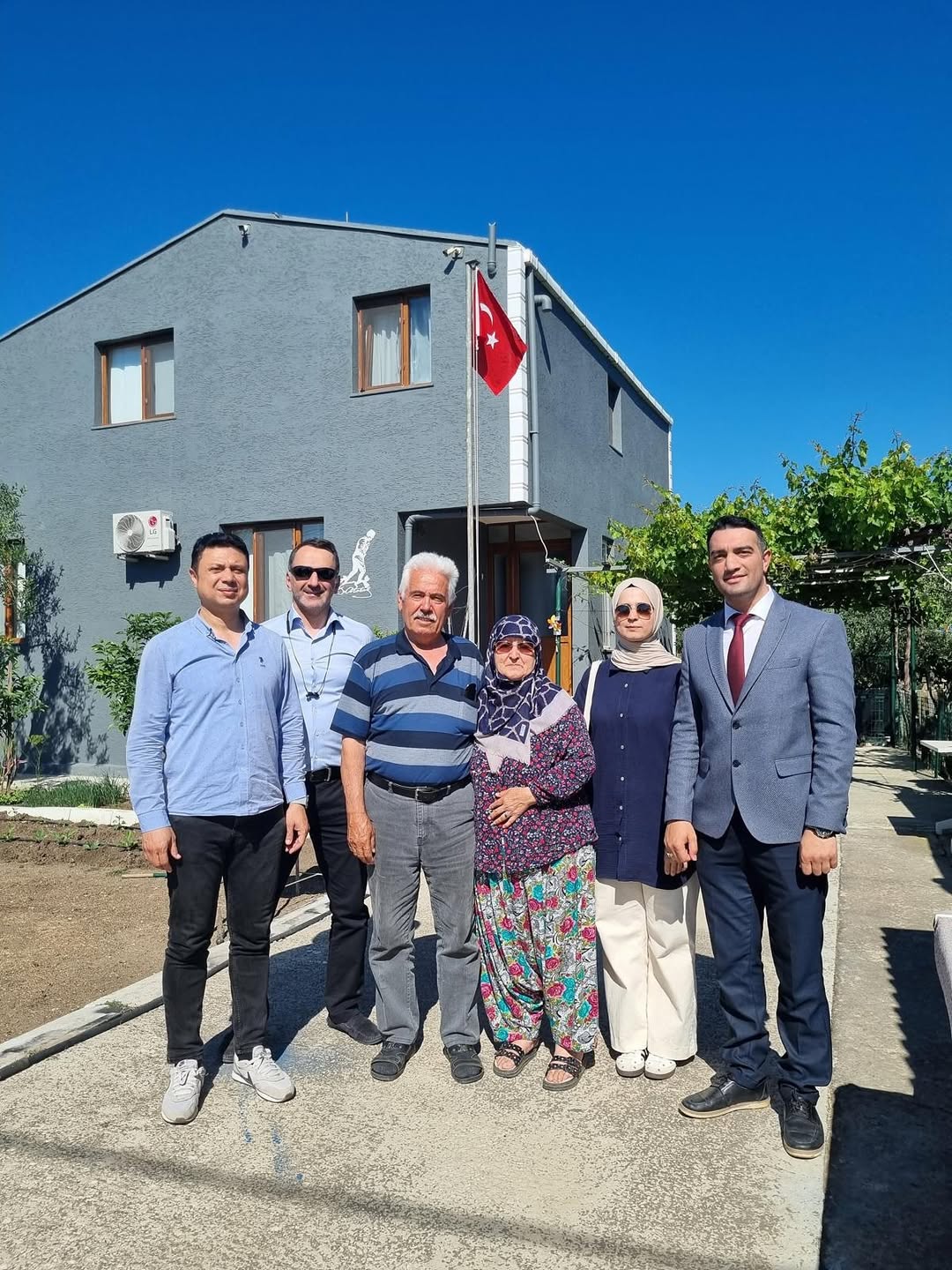 İl Müdürlüğümüz Şube Müdürleri ve Teknik Personelinden Kıbrıs Gazilerimize Ziyaret