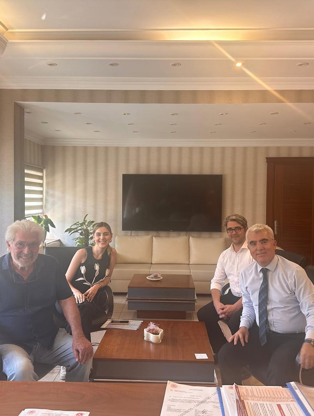 Kıymetli Oyuncu Erdal ÖZYAĞCILAR İl Müdürümüz Abdullah BORCA2yı Makamında Ziyaret Etti