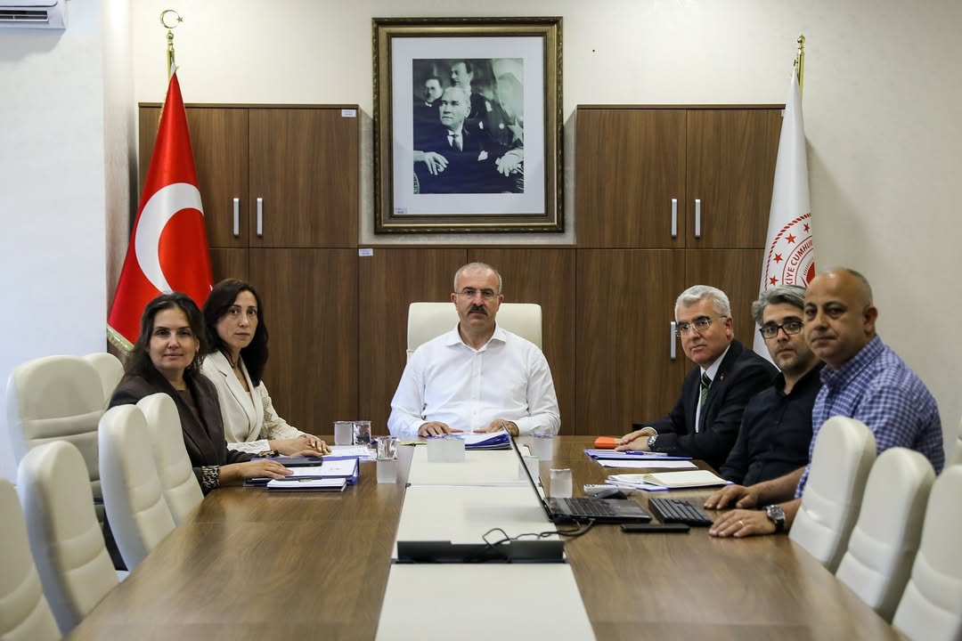 Sayın Valimiz Doç. Dr. Ömer TORAMAN Yürütülen Çalışmalar Hakkında Bilgi Almak Üzere İl Müdürlüğümüzü Ziyaret Etti