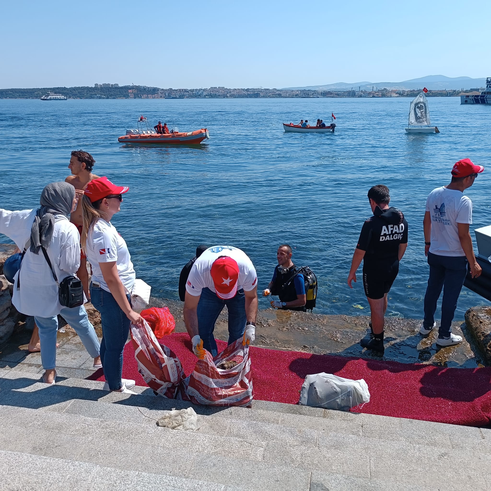 TEMİZ DENİZ, TARİH, MİRAS, GELECEK Temalı, Kıyı Kenar ce Deniz Dibi Temizliği Yapılmıştır.