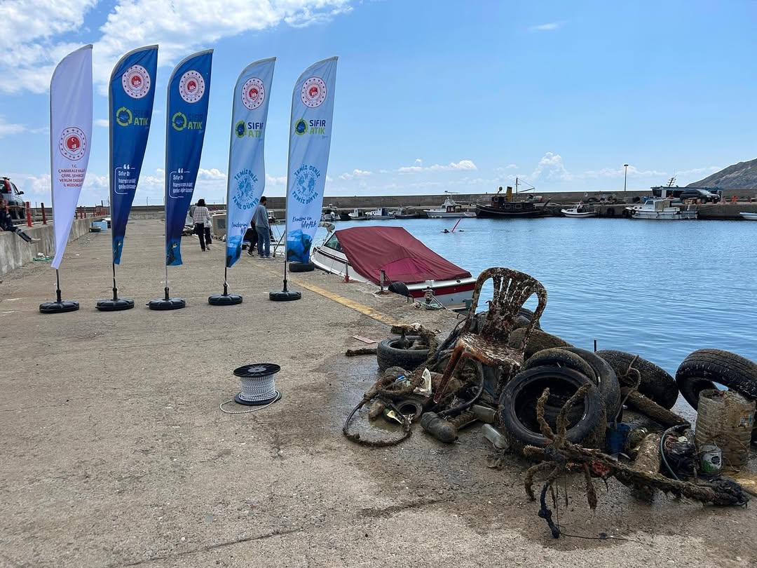 Türkiye Çevre Haftası Etkinlikleri Kapsamında Gökçeada Limanı’nda Deniz Dibi Temizliği Yapıldı