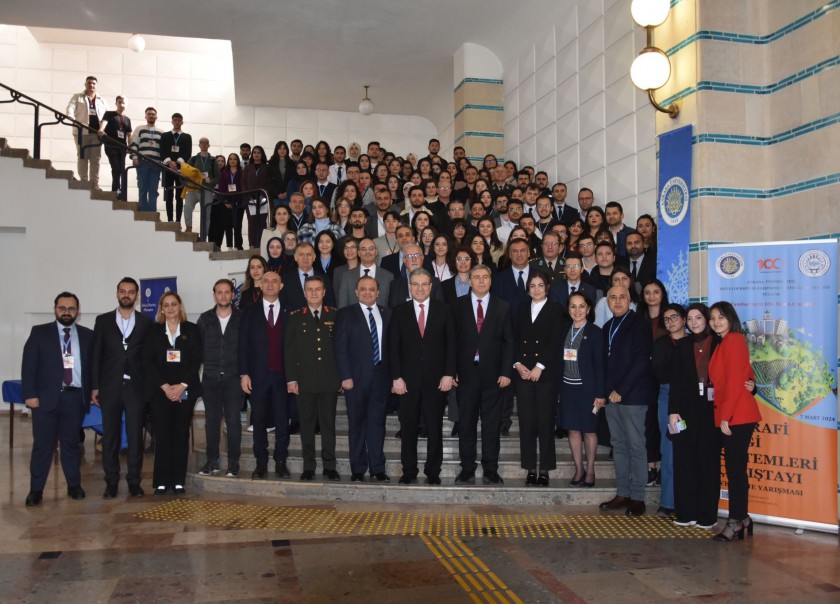 Ankara Üniversitesi Türkiye Coğrafyası Araştırma ve Uygulama Merkezi tarafından düzenlenen 2. Coğrafi Bilgi Sistemleri Çalıştayına Genel Müdürlüğümüzce katılım sağlandı.