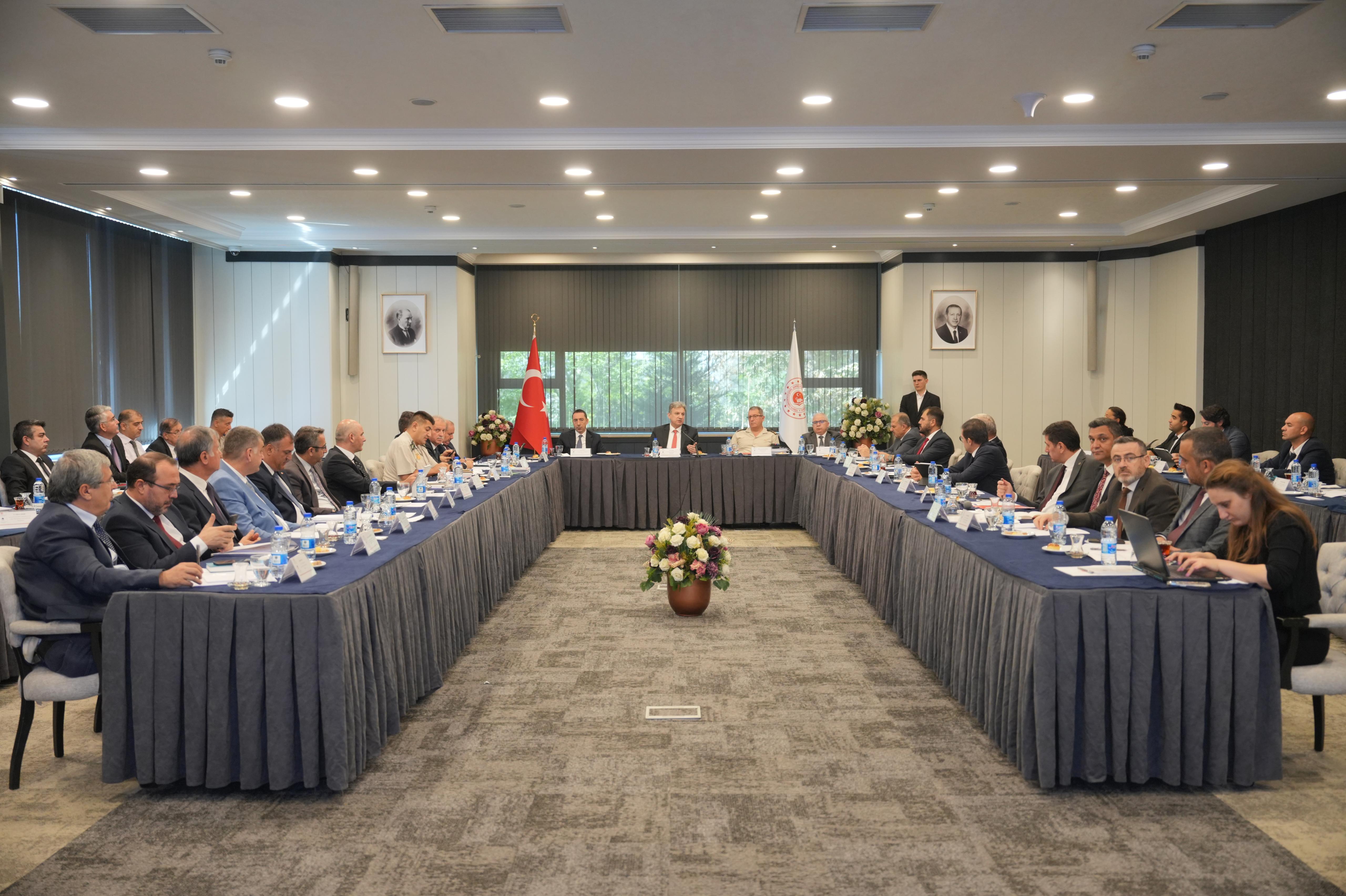 Türkiye Coğrafi Bilgi Sistemi Yürütme Kurulu Toplantısı Gerçekleştirildi (2025/01)