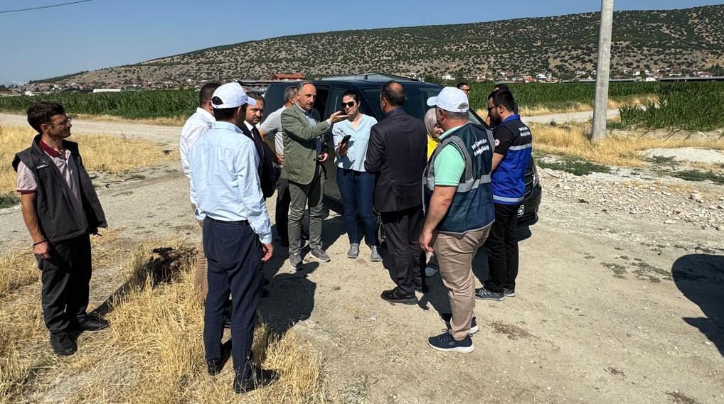 Burdur Gölü’nde Rüzgar Erozyonuna Karşı Arazi İncelemesi ve Değerlendirme Toplantısı Gerçekleştirildi