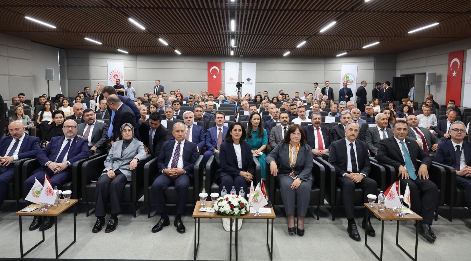 Dünya Çölleşme ve Kuraklık Günü programı, Rio Sinerjisi Protokolü İmzasıyla ayrı bir anlam kazandı.