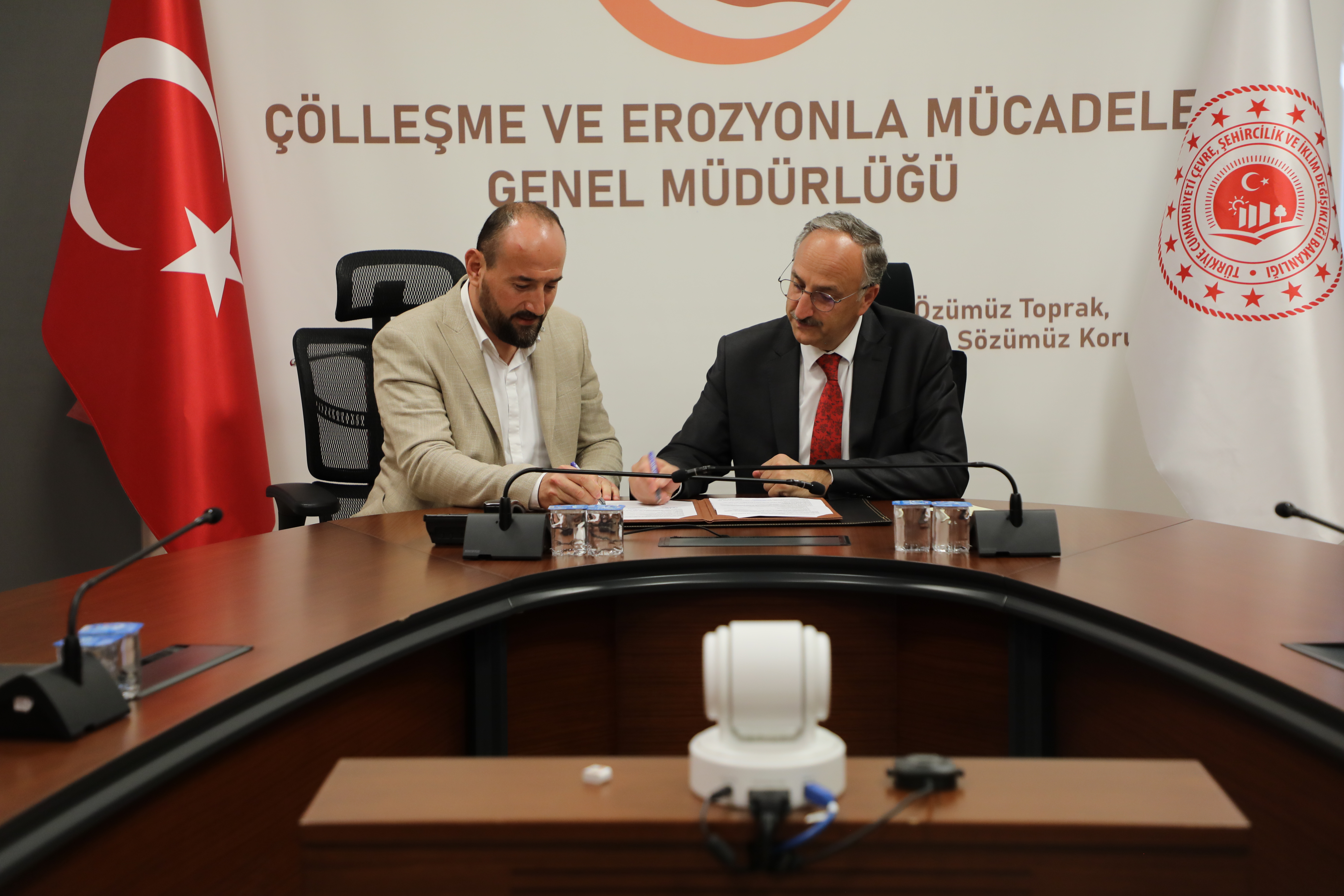 SEL VE ÇIĞ KONTROLUNE YÖNELİK UYGULAMA PROJELERİNİN SÖZLEŞMELERİ İMZALANDI