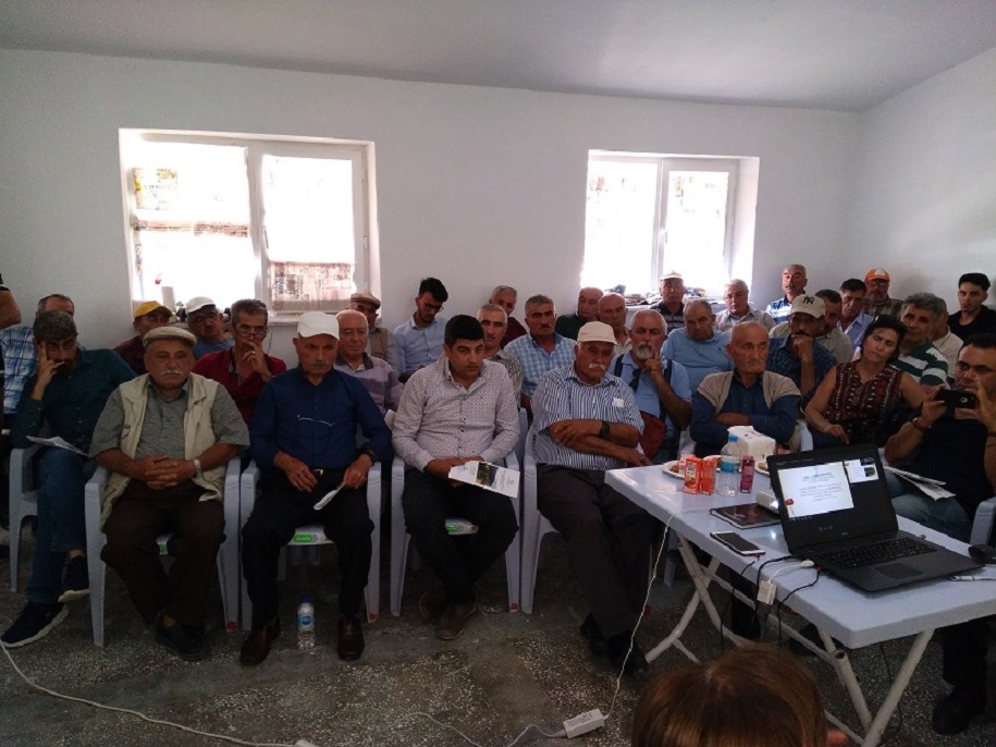 ‘’Çorum Cemilbey Barajı Sulaması, II-A Grubu Taş Ocağı (Kaya Malzeme Alanı), Kırma-Yıkama-Eleme Tesisi ve Hazır Beton Santrali” Projesi İçin 23.07.2019 tarihinde ÇED Sürecine Halkın Katılımı Toplantısı Yapılmıştır.