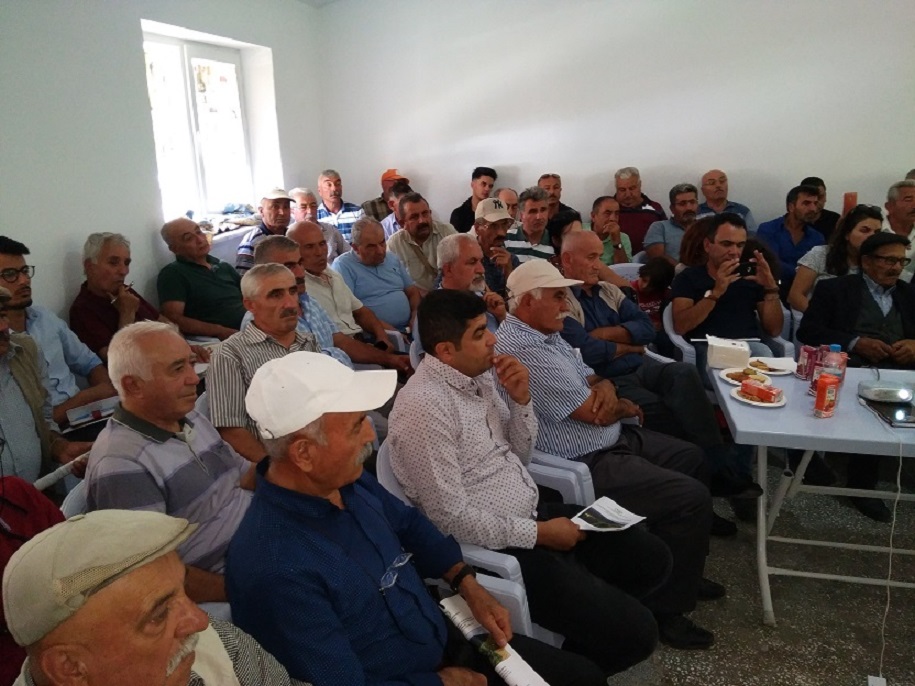 ‘’Çorum Cemilbey Barajı Sulaması, II-A Grubu Taş Ocağı (Kaya Malzeme Alanı), Kırma-Yıkama-Eleme Tesisi ve Hazır Beton Santrali” Projesi İçin 23.07.2019 tarihinde ÇED Sürecine Halkın Katılımı Toplantısı Yapılmıştır.