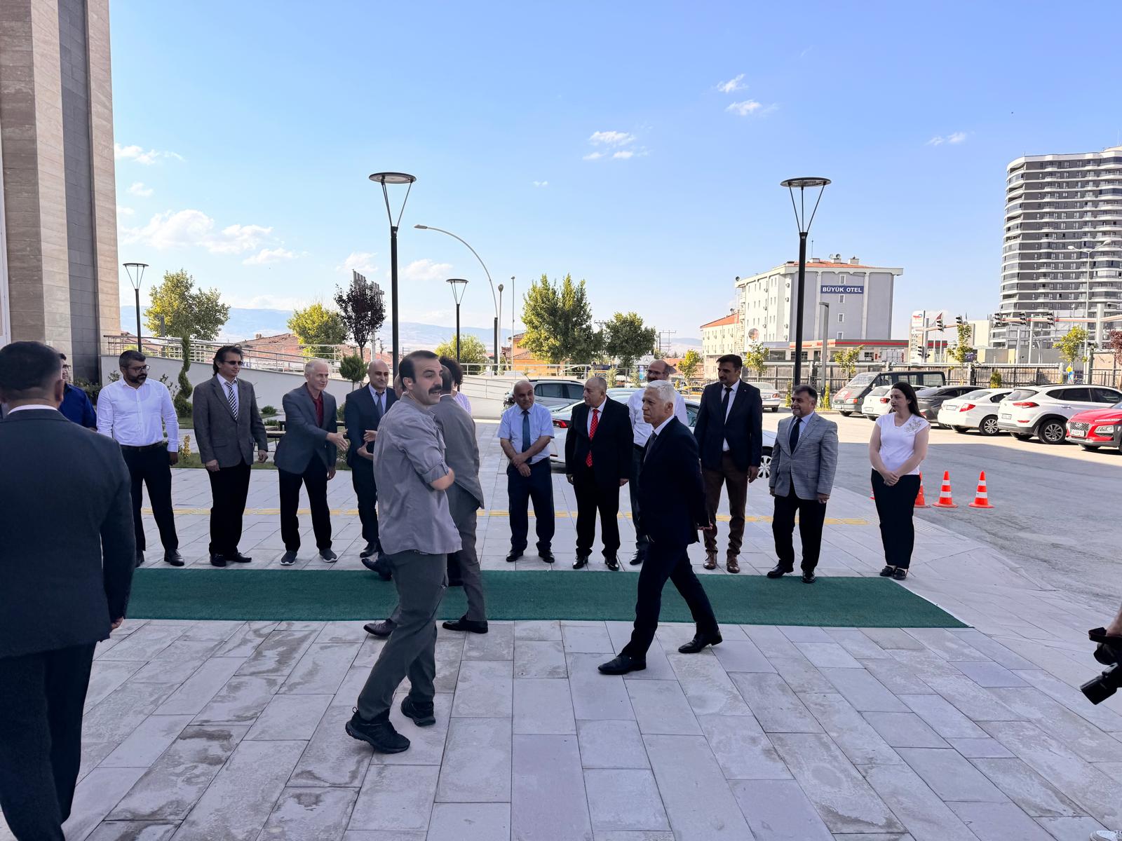 Sayın Valimiz Ali ÇALGAN Yeni Hizmet Binamızı Ziyaret Etti