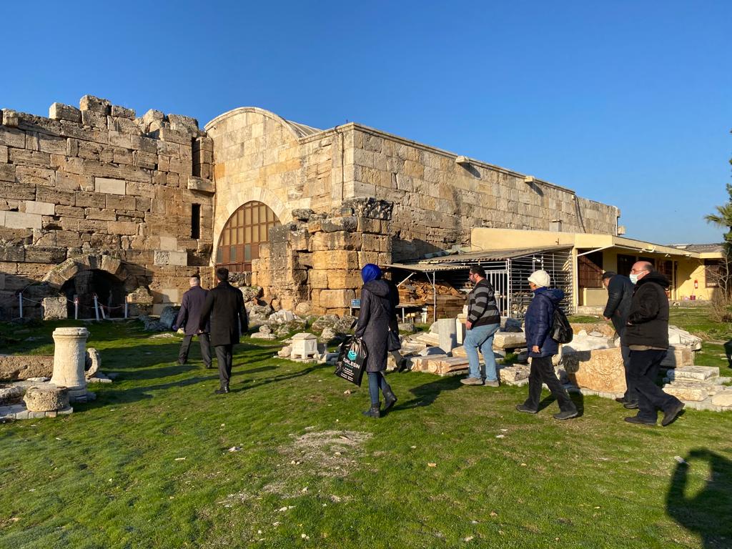 Tabiat Varlıklarını Koruma Şube personelince arazide yer ve proje incelemesi (Pamukkale-Hierapolis)