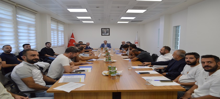 YAPIMI DEVAM EDEN KÖY KONUTLARINA İLİŞKİN KOORDİNASYON TOPLANTILARI GERÇEKLEŞTİRİLDİ.