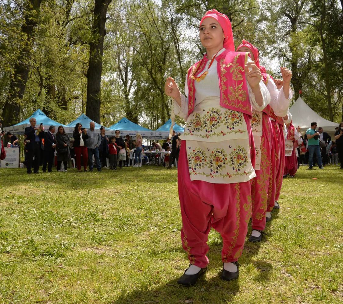 23 Nisan Ulusal Egemenlik ve Çocuk Bayramı ,Çevre ve Çocuk Şenliği  Edirne Etkinlikleri Kent Ormanında Gerçekleştirildi