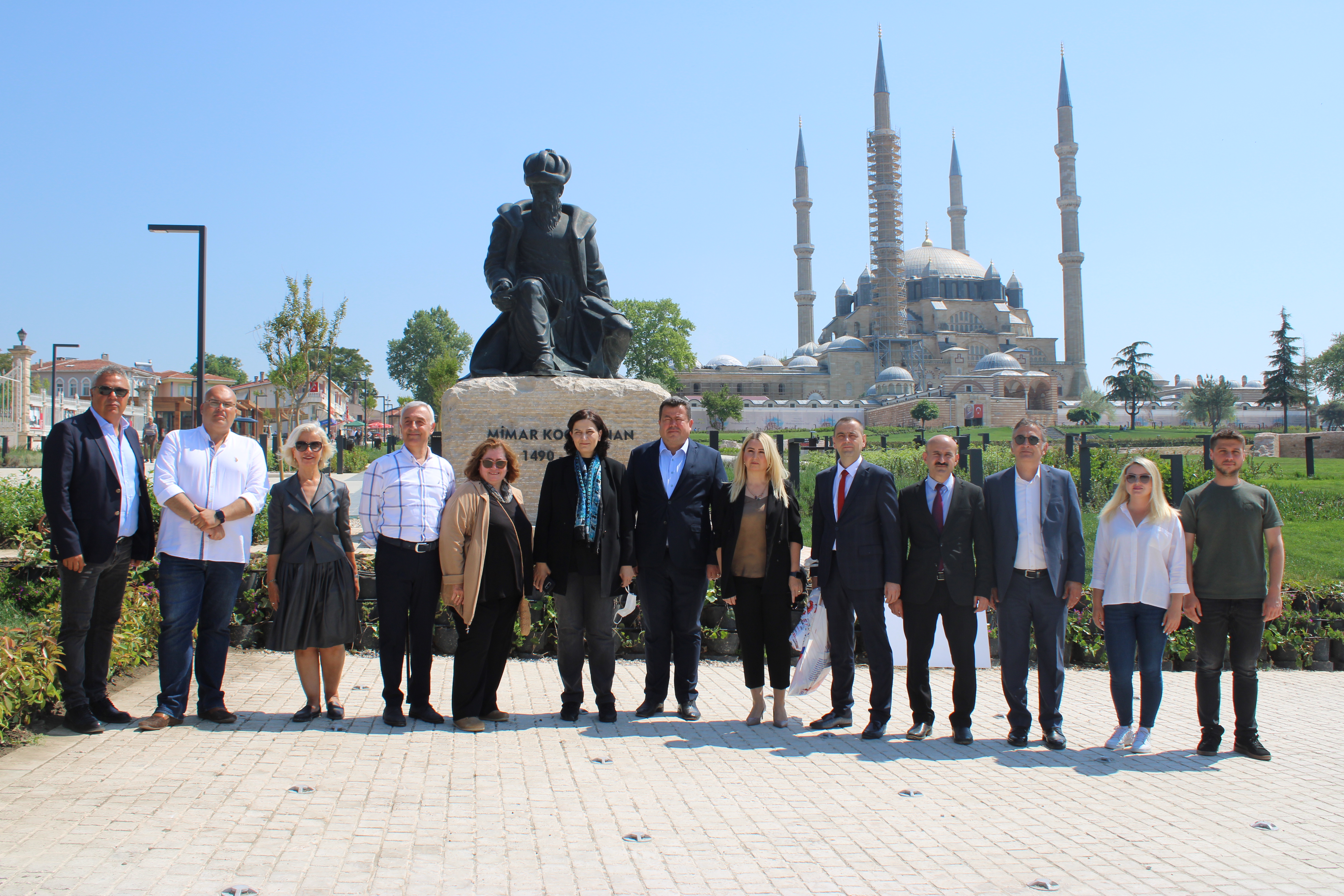 Bakanlığımız Yapı İşleri Genel Müdürümüz Sayın Banu ASLAN Selimiye Camii Ve Meydan Projesi Kapsamında Sahada İncelemelerde Bulundular