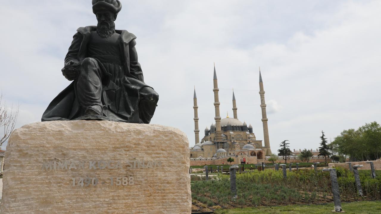 Bakanlığımız Yapı İşleri Genel Müdürümüz Sayın Banu ASLAN Selimiye Camii Ve Meydan Projesi Kapsamında Sahada İncelemelerde Bulundular