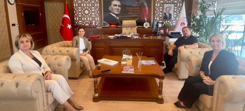 AK Parti Edirne Milletvekili Sayın Fatma AKSAL ve Beraberindeki Heyet İl Müdürümüz Sayın Ayşe SARI'ya…