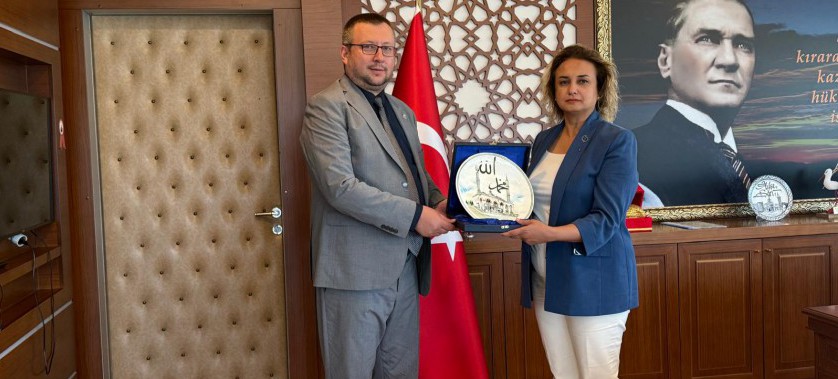 Bayındır Memur-Sen Edirne İl Temsilcisi Sayın İlker PASLI Ve Yönetim Kurulu Üyeleri İl Müdürümüz Sayın Ayşe SARI’ ya Ziyarette Bulundular