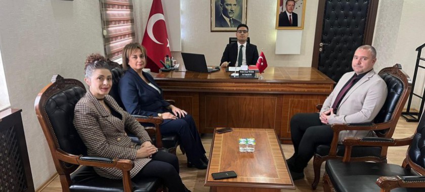 İl Müdürümüz Sayın Ayşe SARI, Süloğlu Kaymakamı Sayın Emin Cevat TUTAR' a Hayırlı Olsun Ziyaretinde Bulundu