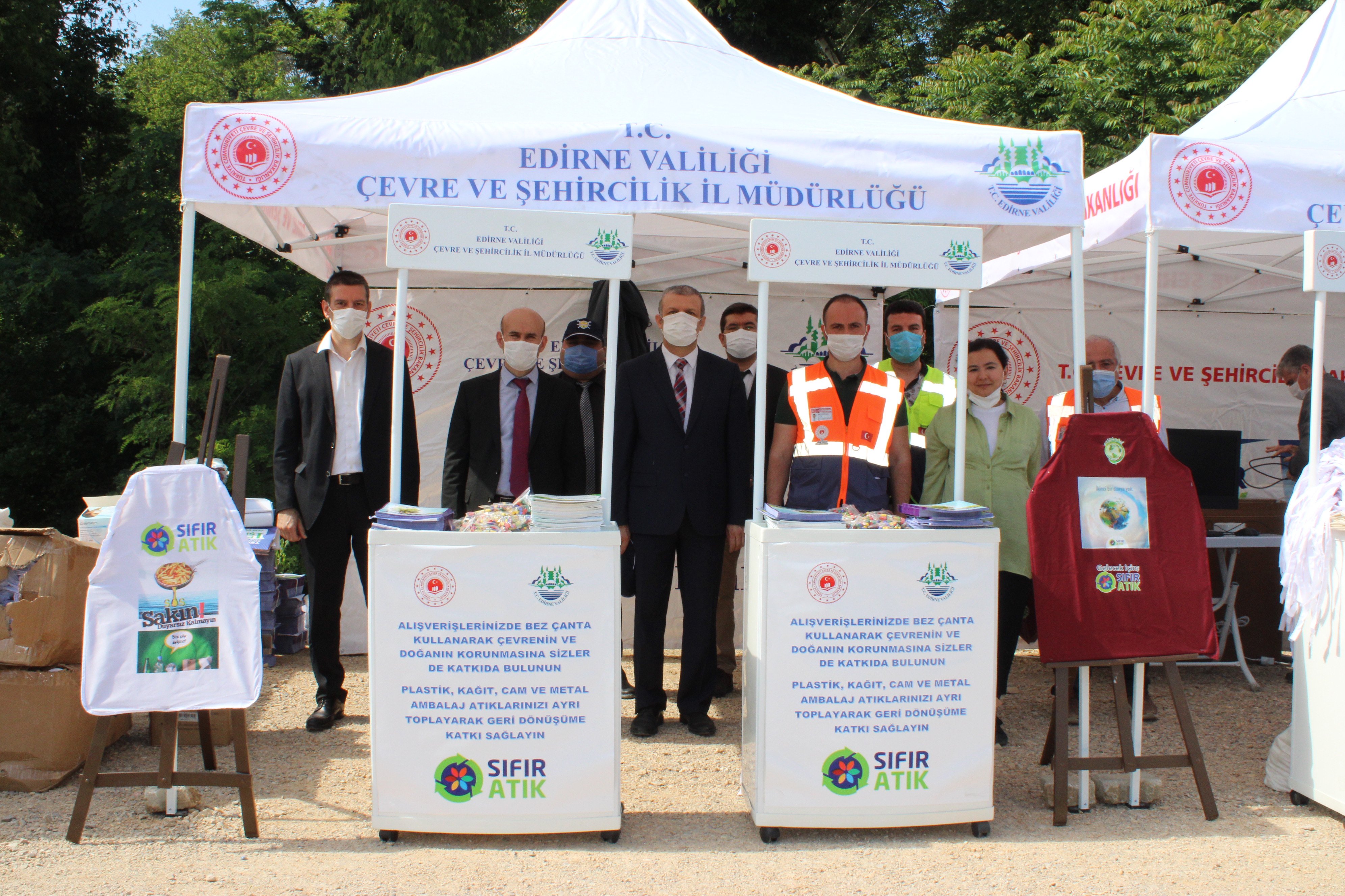 Dünya Çevre Günü Etkinlikleri Kapsamında İl Müdürlüğümüzce Bez Torba Dağıtımı Yapıldı