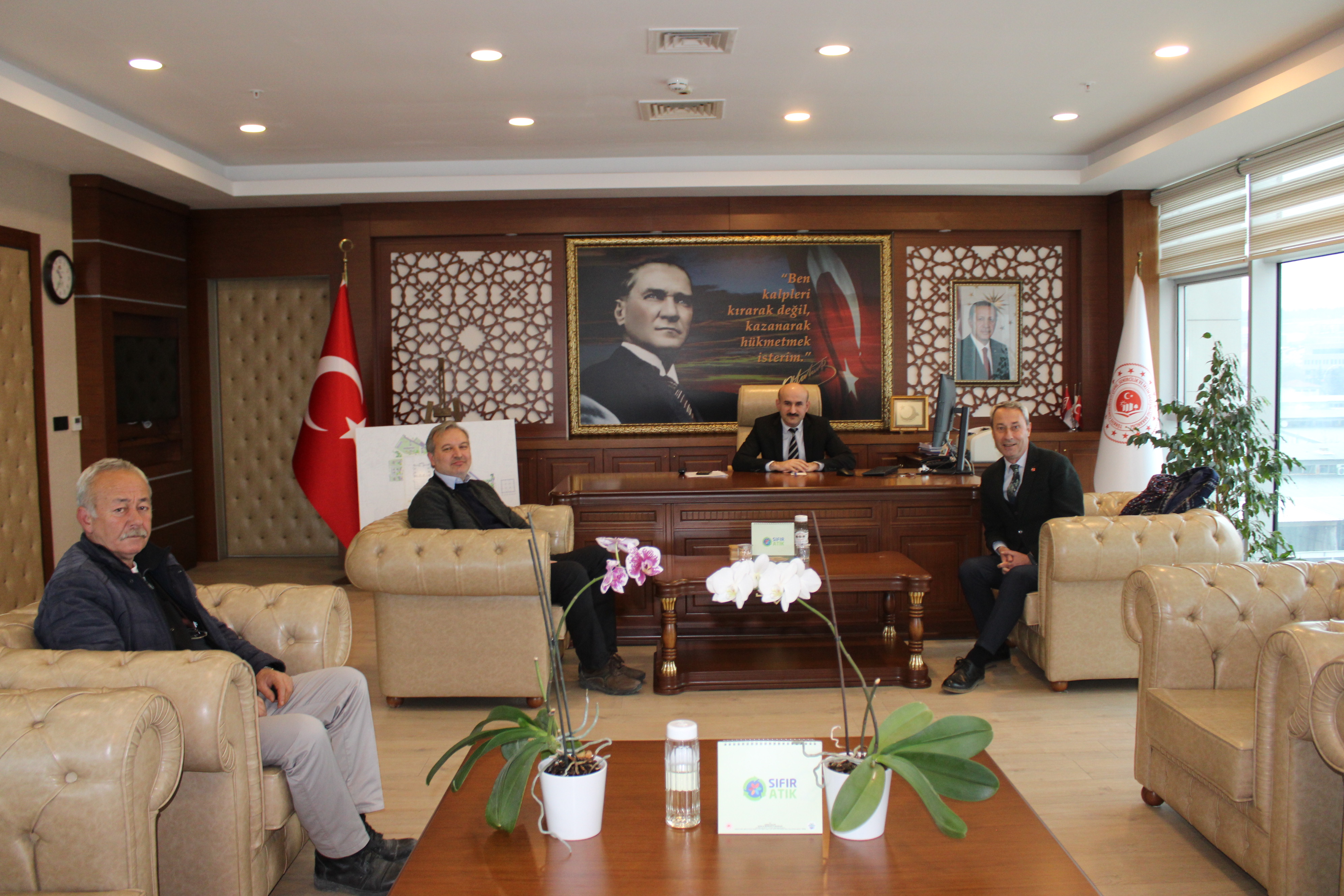 Edirne Yediyol Ağzı Esnafları Dernek Başkanı Necat YAVUZ,Tarihi Ciğerci Bahri Bey Bahri  DİNAR Ve Foto Kaya Yahya OĞUL İl Müdürümüzü Ziyaret Ettiler