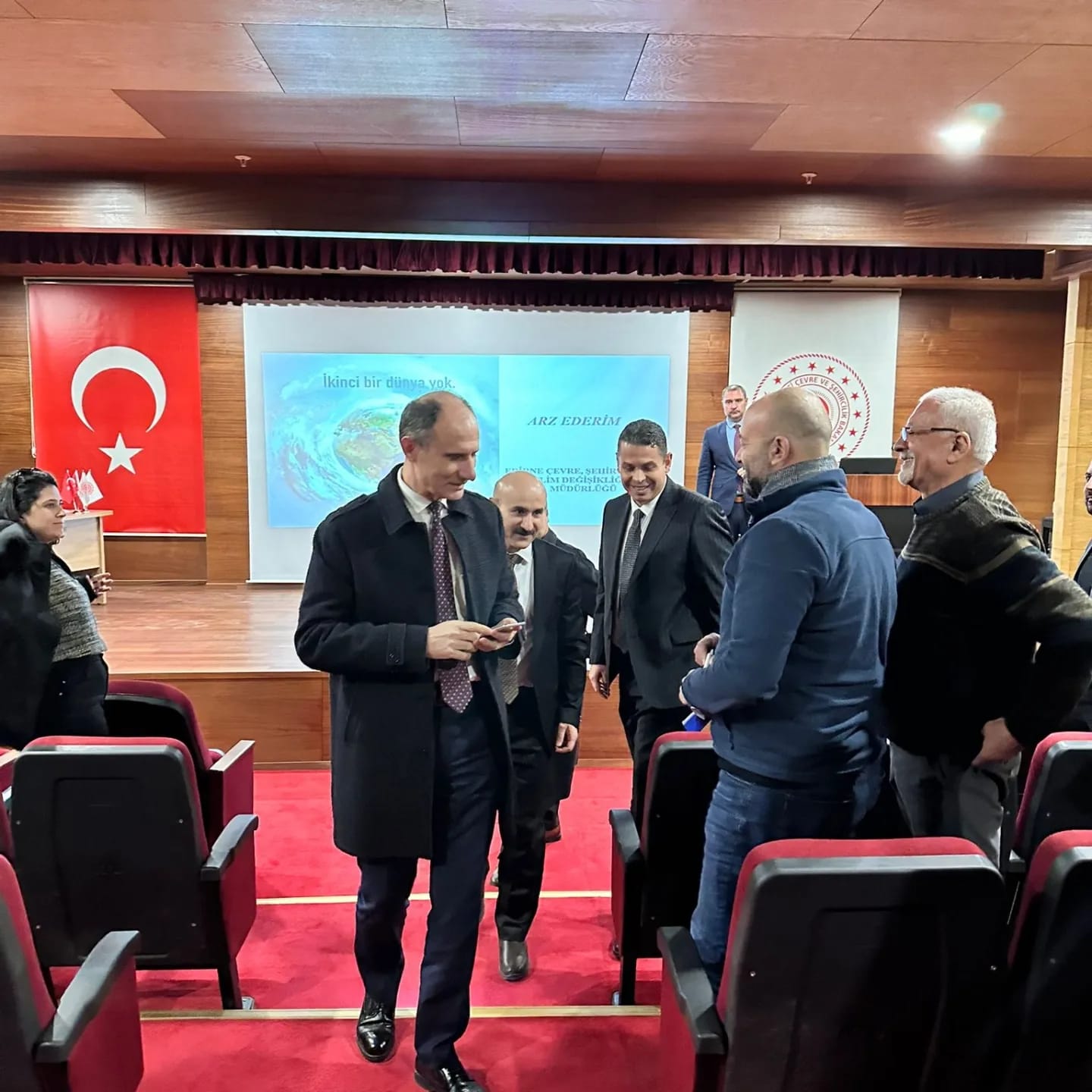 İl Mahalli Çevre Kurulu Toplantısı Vali Yardımcımız Sayın Sıdkı ZEHİN Başkanlığında Kurumumuz Konferans Salonunda Gerçekleştirildi