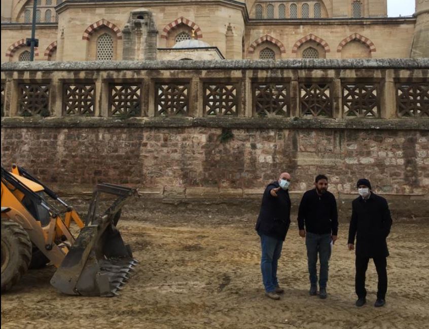 İl Müdürümüz Sayın Engin ÖZTÜRK Selimiye Camii ve Çevresi Kentsel Tasarım ve Peyzaj Düzenlemesi Sahasında İncelemelerde Bulundu