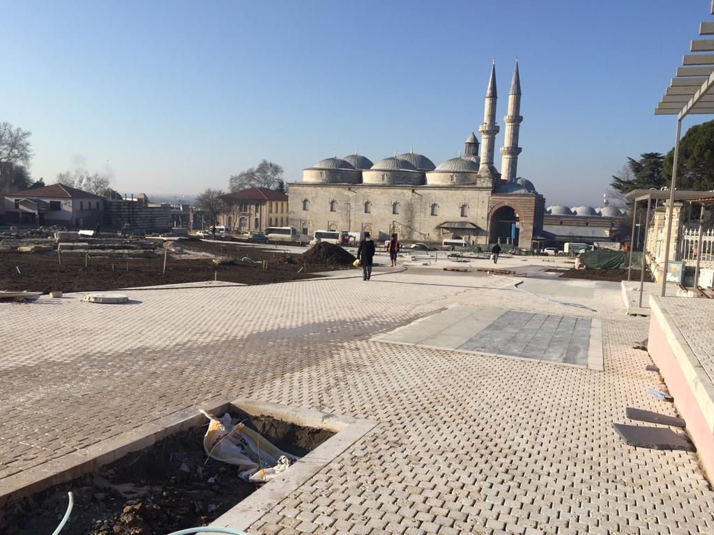 İl Müdürümüz Sayın Engin ÖZTÜRK Selimiye Camii ve Çevresi Kentsel Tasarım ve Peyzaj Düzenlemesi Sahasında İncelemelerde Bulundu