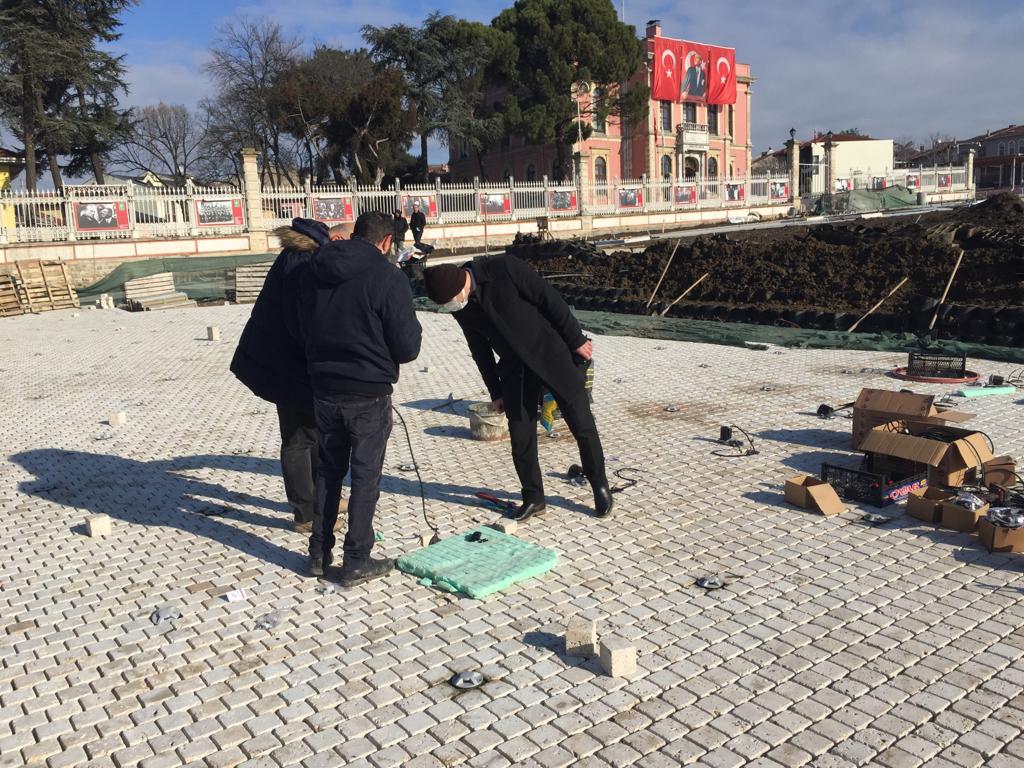 İl Müdürümüz Sayın Engin ÖZTÜRK Selimiye Camii ve Çevresi Kentsel Tasarım ve Peyzaj Düzenlemesi Sahasında İncelemelerde Bulundu