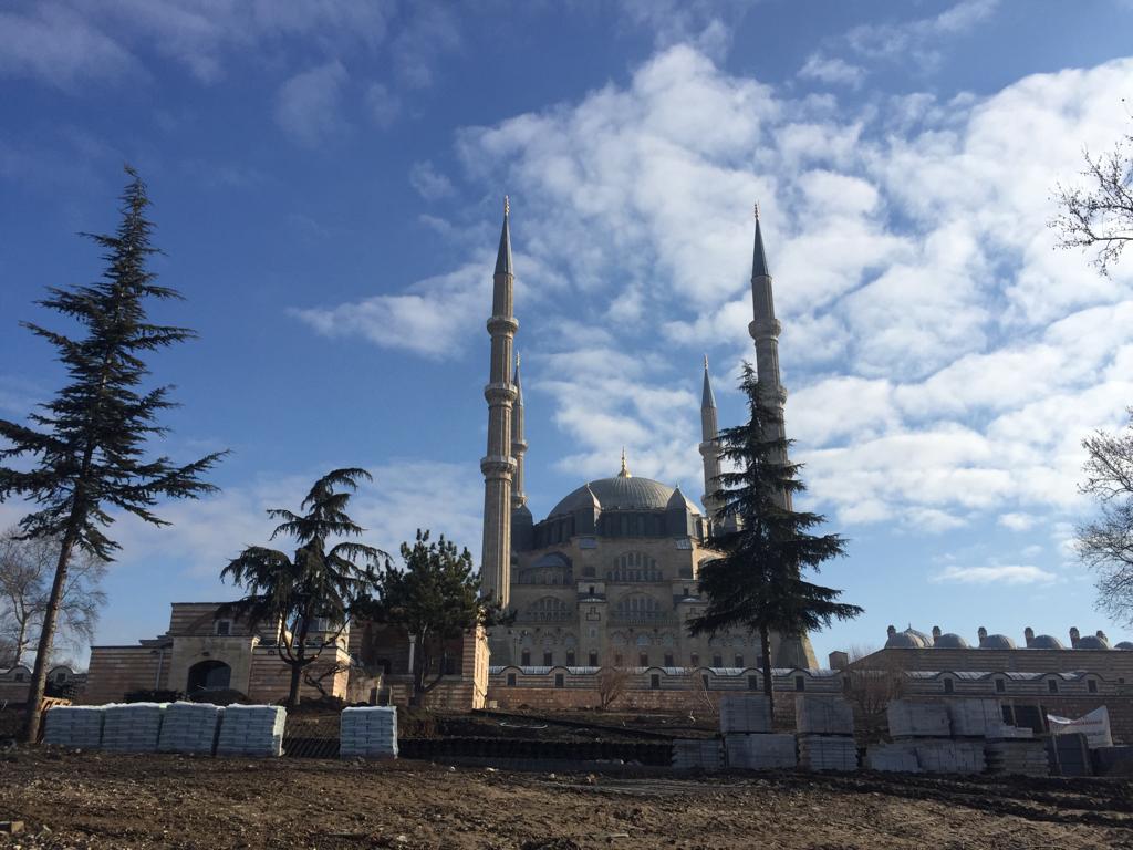 İl Müdürümüz Sayın Engin ÖZTÜRK Selimiye Camii ve Çevresi Kentsel Tasarım ve Peyzaj Düzenlemesi Sahasında İncelemelerde Bulundu