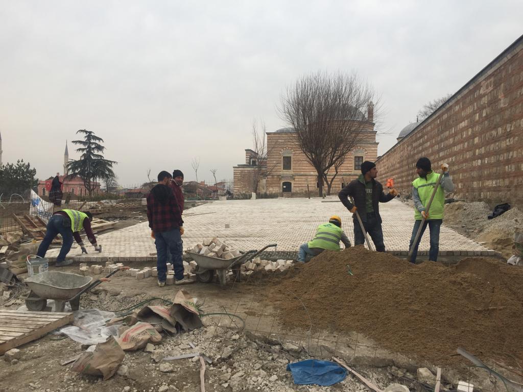 İl Müdürümüz Sayın Engin ÖZTÜRK Selimiye Camii ve Çevresi Kentsel Tasarım ve Peyzaj Düzenlemesi Sahasında İncelemelerde Bulundu