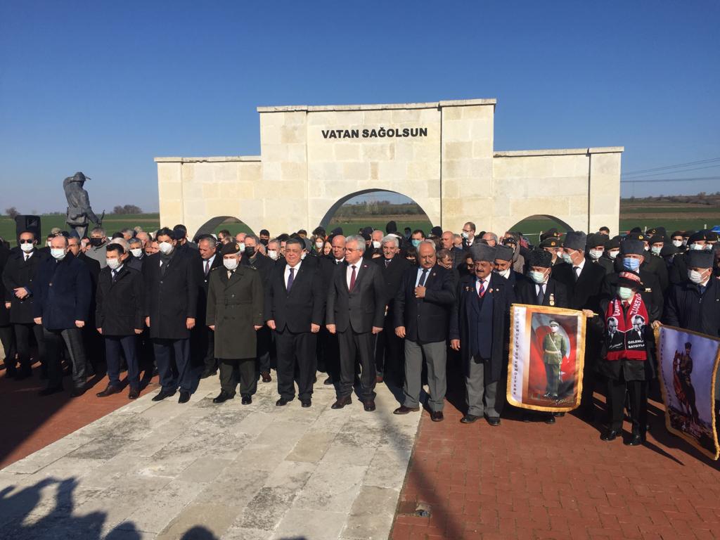 İl Müdürümüz Sayın Engin ÖZTÜRK 18 Mart Şehitleri Anma Günü  Kapsamında İl Protokolü İle Birlikte Çelenk Sunma Ve Anma Programına Katıldı