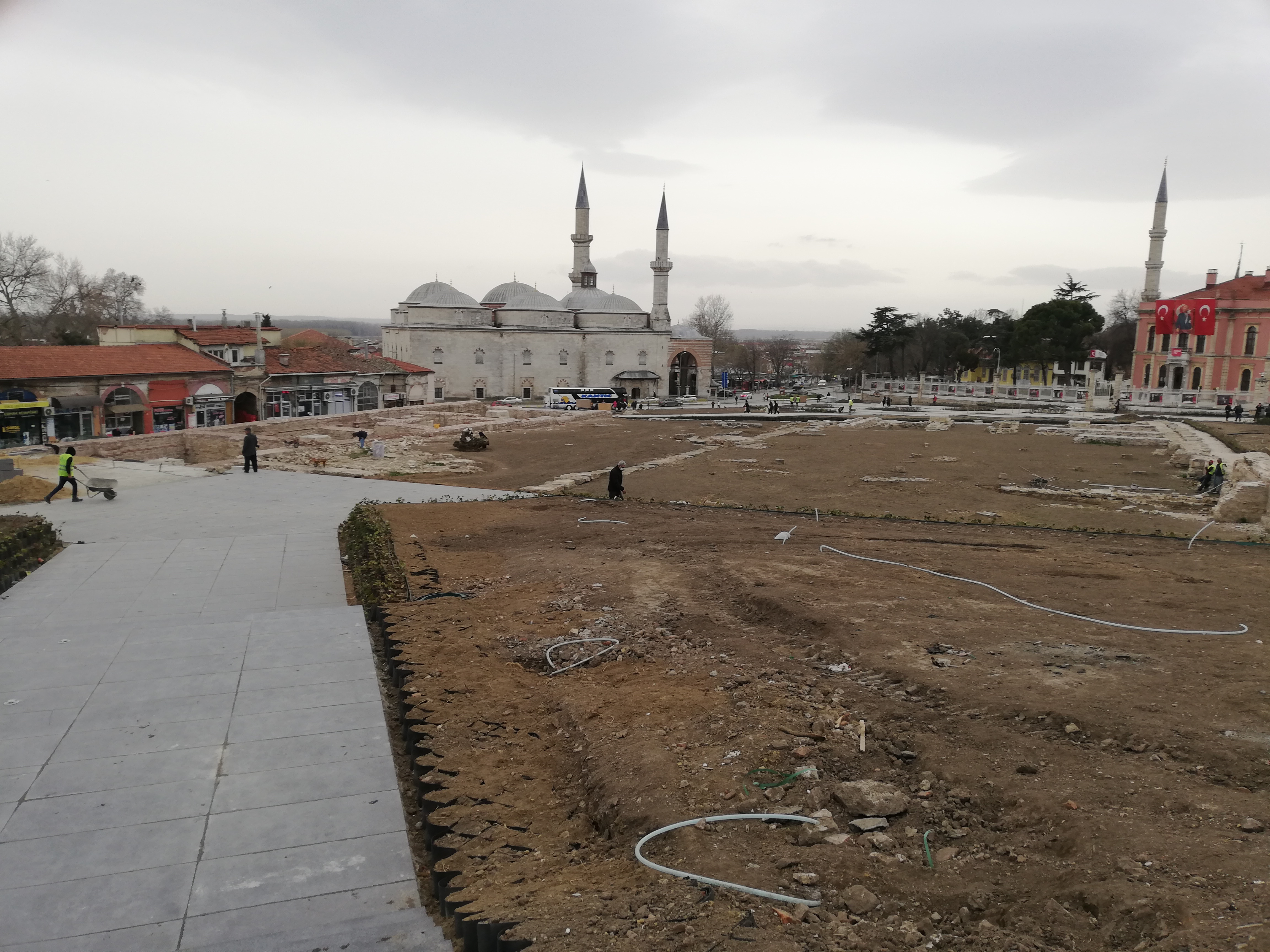 İl Müdürümüz Sayın Engin ÖZTÜRK Selimiye Camii ve Çevresi Kentsel Tasarım ve Peyzaj Düzenlemesi Sahasında İncelemelerde Bulundu