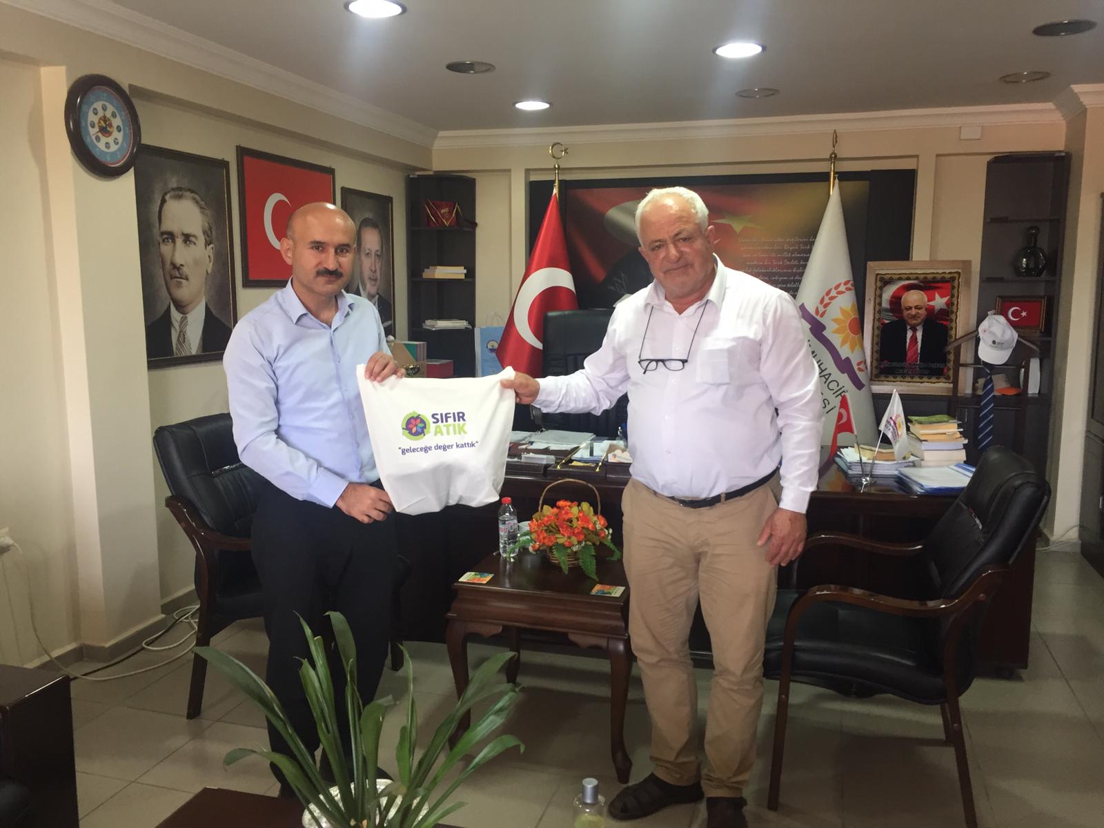 İl Müdürümüz Sayın Engin ÖZTÜRK Yenimuhacir Belediye Başkanı Sayın Mustafa TÜRKER'e Ziyarette Bulundu