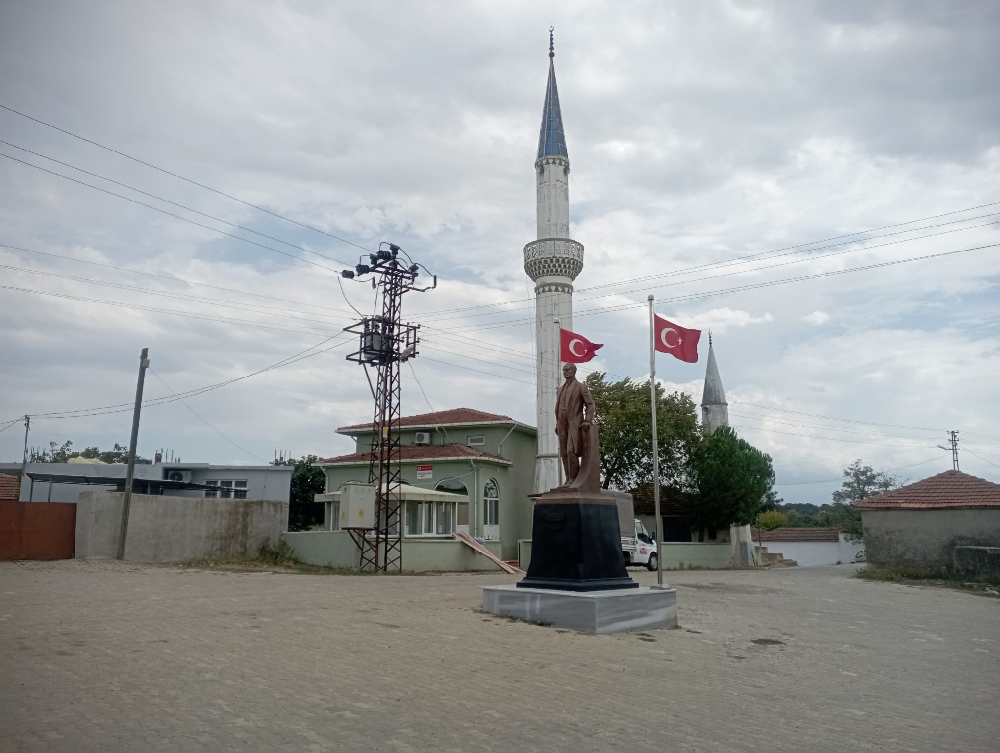 İl Müdürümüz Sayın Engin ÖZTÜRK Enez İlçesi Sütçüler,Şehitler,Işıklı,Hasköy ,Karaincirli  Köyleri ile Merkez Çataltepe Mahallesini Ziyaret Etti