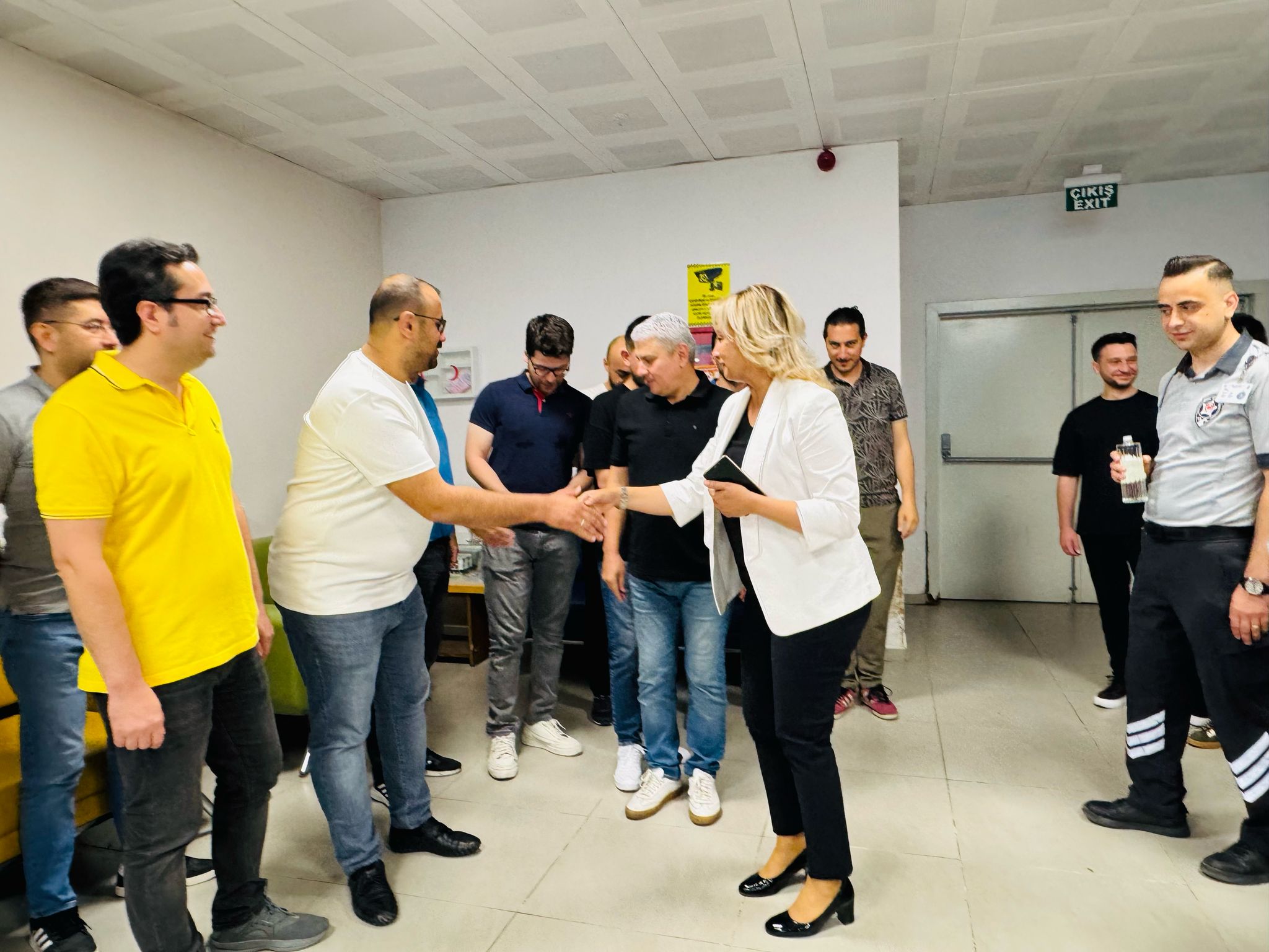 İl Müdürümüz Sayın Ayşe SARI Kurum Personellerimizle Bir Araya Gelerek Kurban Bayramlarını Tebrik Etti