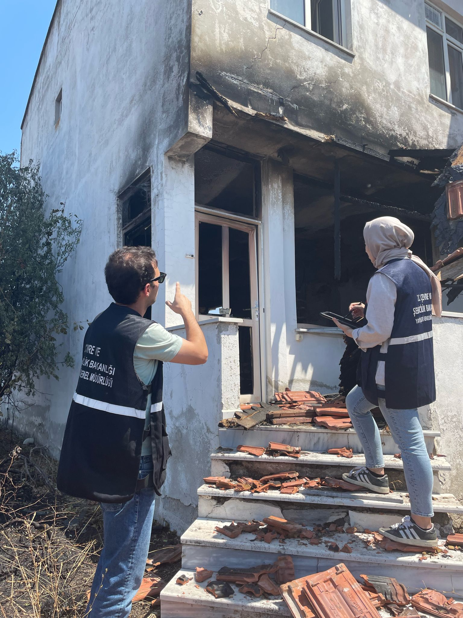 İl Müdürümüz Sayın Ayşe SARI ve İl Müdür Yardımcımız Sayın Taner NURLU Hasar Tespit Ekiplerimizle Birlikte Enez Orman Yangını Bölgesinde İncelemelerde Bulundu