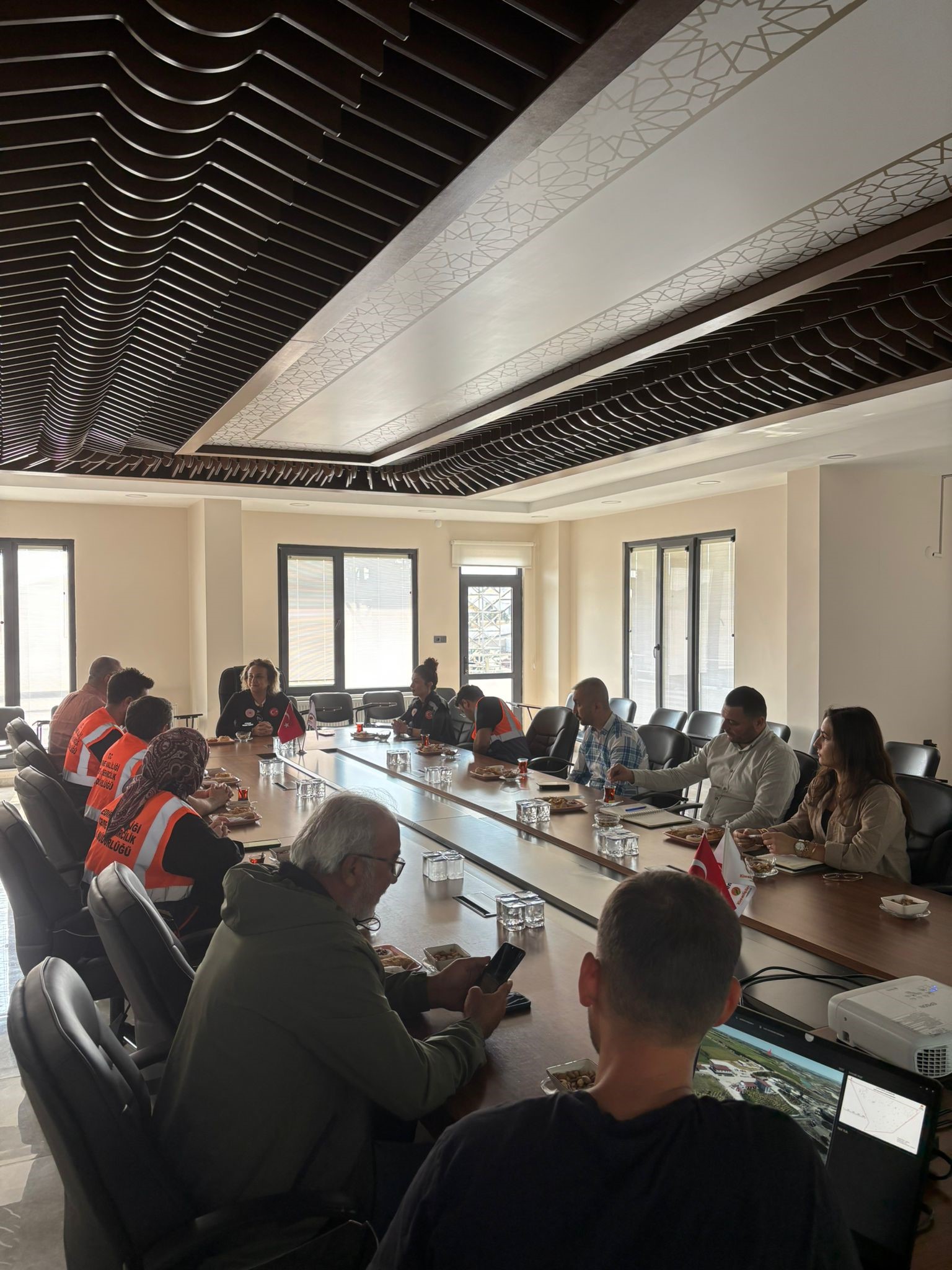 İl Müdürümüz Sayın Ayşe SARI ve İlgili Teknik Personellerimizin Katılımı ile   Açık  ve Yeraltı Madenciliği Yapan Bir İşletmeye Denetim Gerçekleştirildi