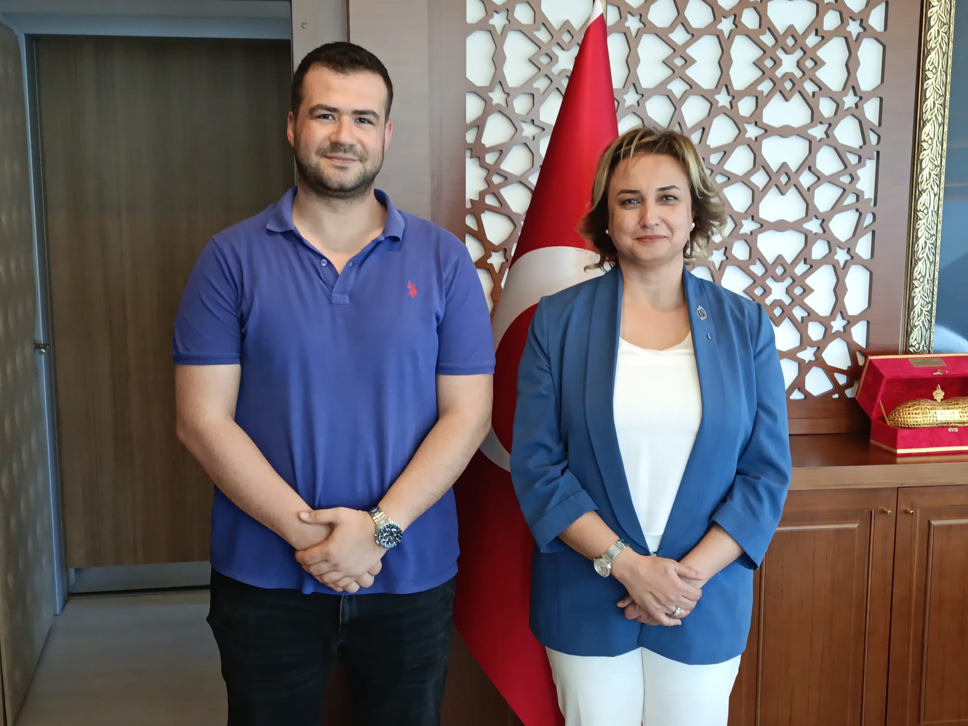 Osmaniye Kentsel Dönüşüm Müdürlüğü Personeli İnşaat Mühendisi Sayın Mustafa Ruşen DEMİRKOL İl Müdürümüz Sayın Ayşe SARI’ ya Ziyarette Bulundu